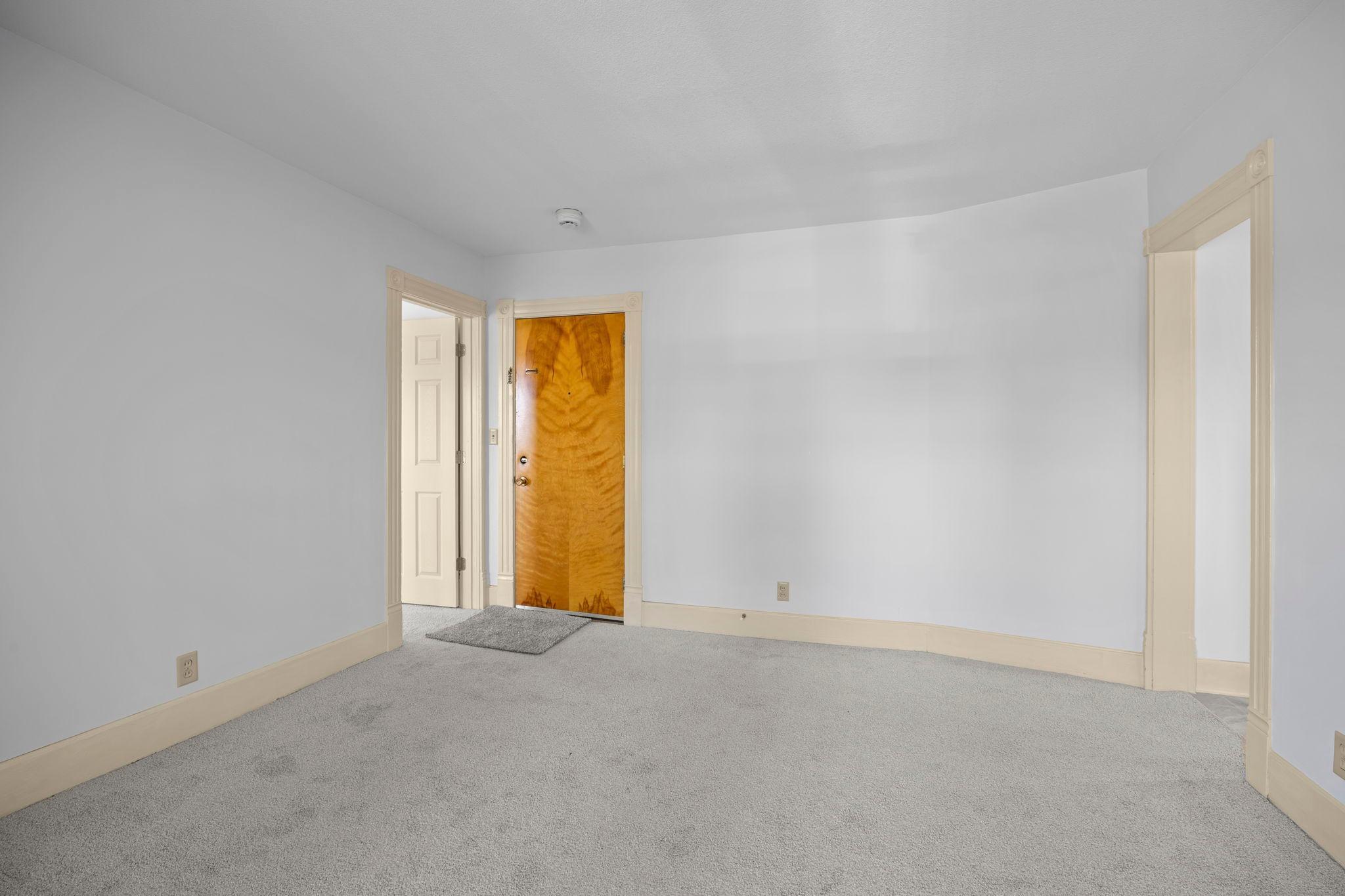 View of Residential Income at 1626 Englewood Avenue, Saint Paul MN 55104, Saint Paul (50 of 99) - Mike Wilen | Minnesota Team Real Estate