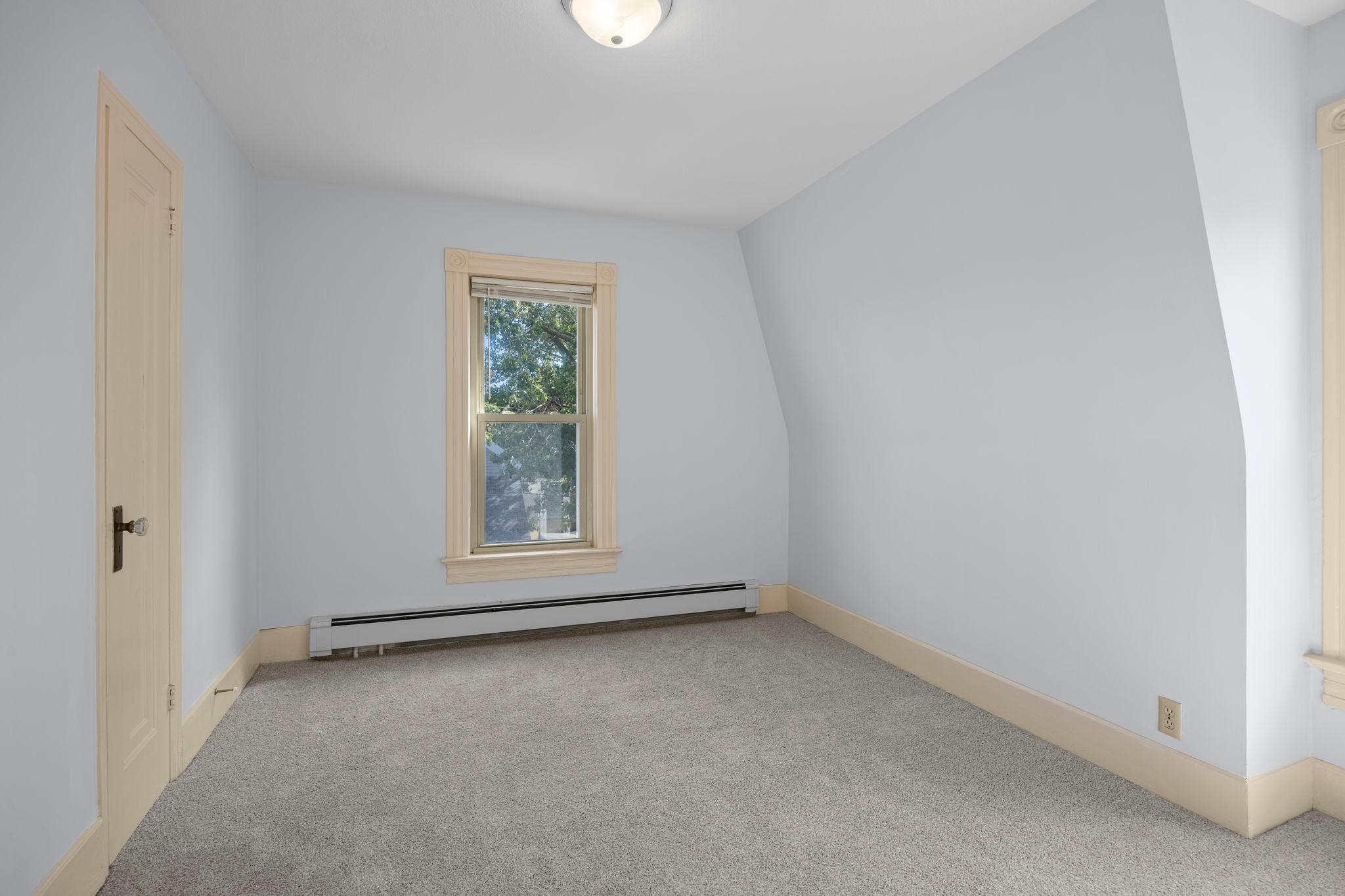 View of Residential Income at 1626 Englewood Avenue, Saint Paul MN 55104, Saint Paul (38 of 99) - Mike Wilen | Minnesota Team Real Estate