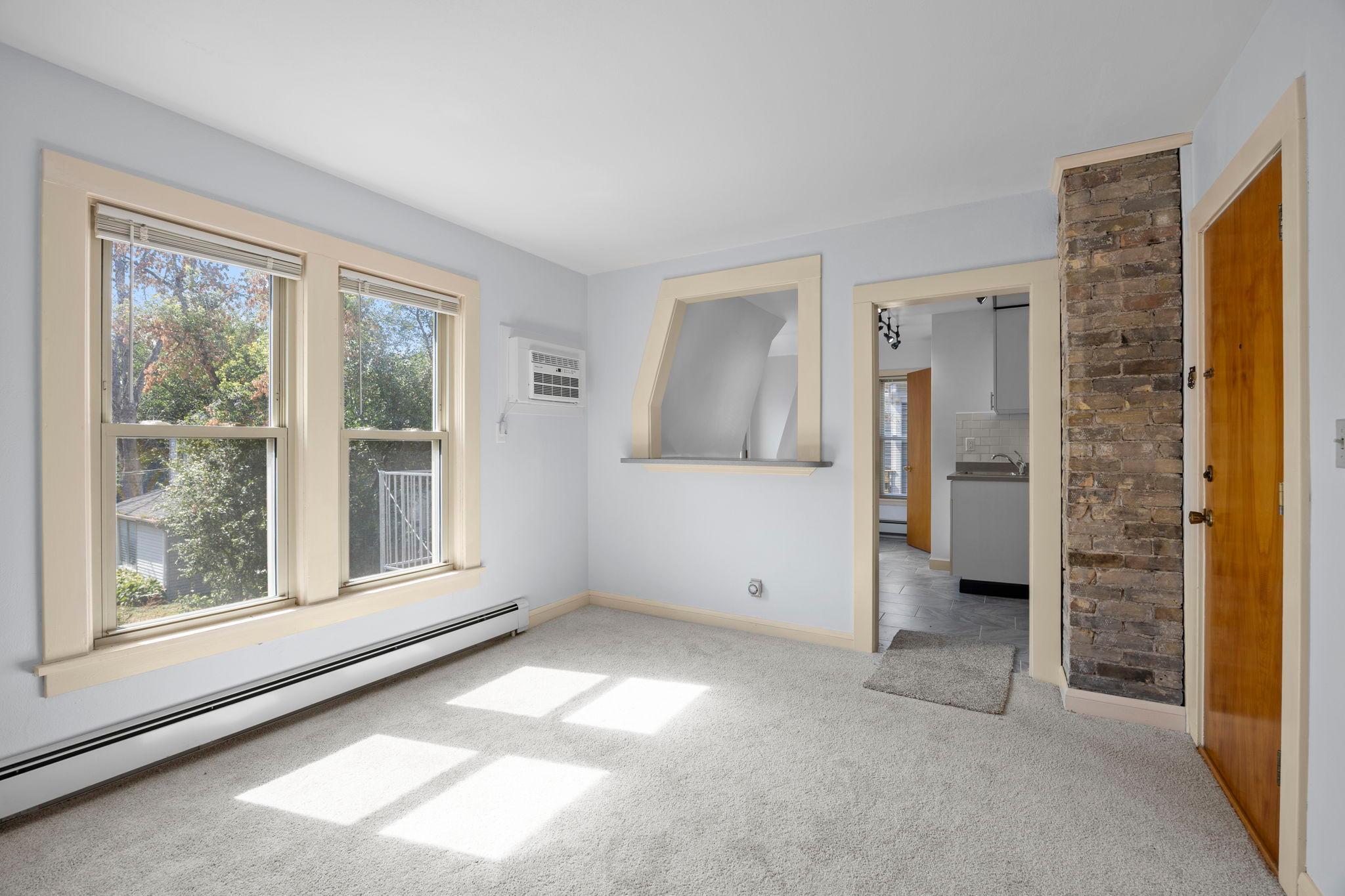View of Residential Income at 1626 Englewood Avenue, Saint Paul MN 55104, Saint Paul (37 of 99) - Mike Wilen | Minnesota Team Real Estate