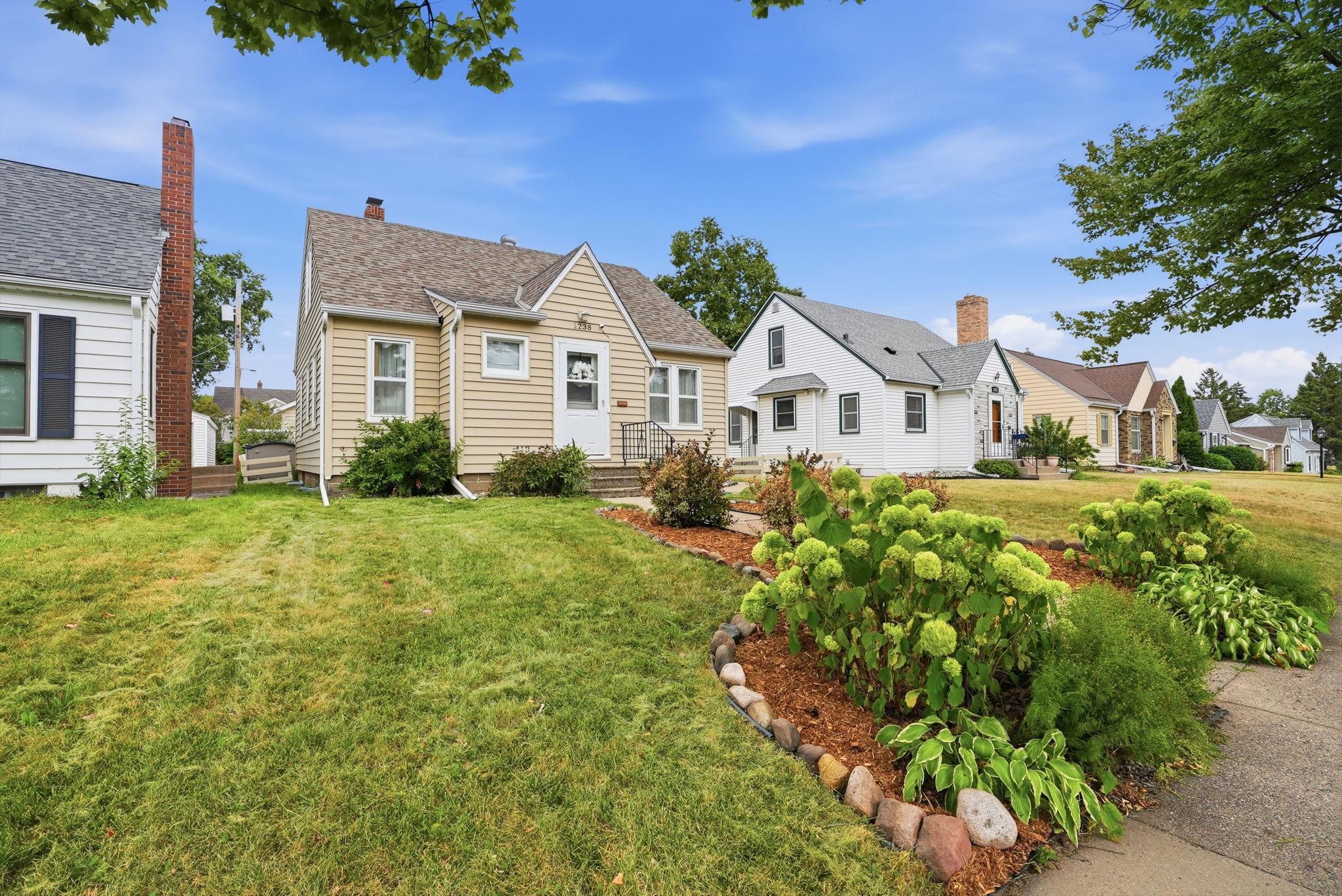 View of Residential at 1238 Grotto Street, Saint Paul MN 55117, Saint Paul (24 of 32) - Mike Wilen | Minnesota Team Real Estate