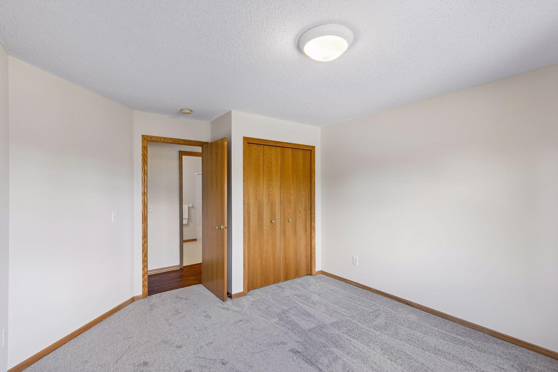 View of Residential at 1842 Cliff Lake Court, Eagan MN 55122, Eagan (22 of 25) - Mike Wilen | Minnesota Team Real Estate