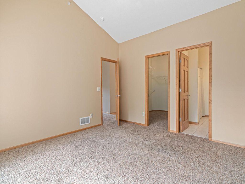 View of Residential at 198 Thompson Avenue, West Saint Paul MN 55118, West Saint Paul (24 of 34) - Mike Wilen | Minnesota Team Real Estate