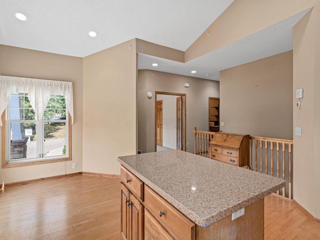 View of Residential at 198 Thompson Avenue, West Saint Paul MN 55118, West Saint Paul (9 of 34) - Mike Wilen | Minnesota Team Real Estate