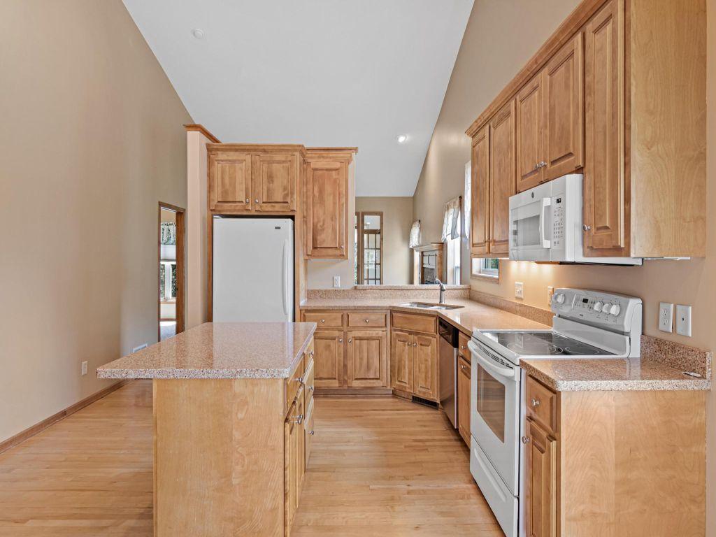 View of Residential at 198 Thompson Avenue, West Saint Paul MN 55118, West Saint Paul (5 of 34) - Mike Wilen | Minnesota Team Real Estate