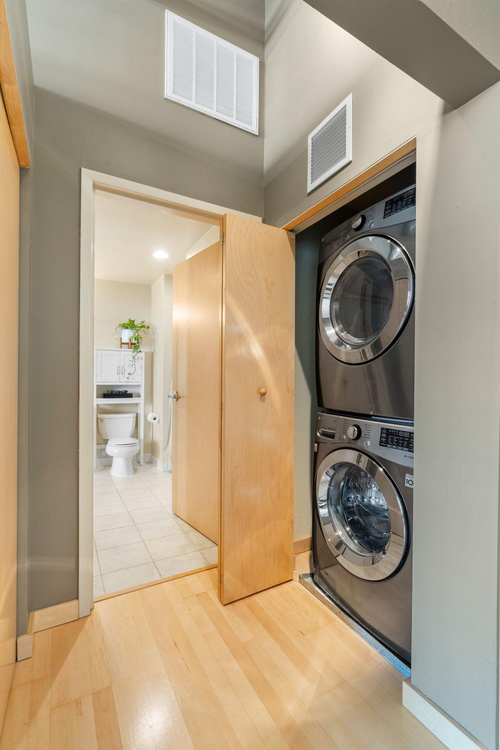 View of Residential at 1901 Hennepin Avenue #105, Minneapolis MN 55413, Minneapolis (21 of 26) - Mike Wilen | Minnesota Team Real Estate