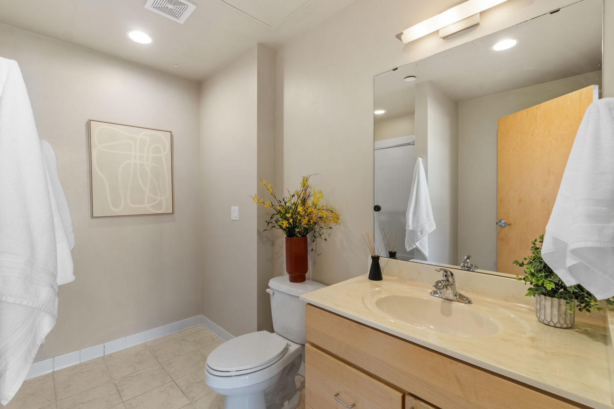 View of Residential at 1901 Hennepin Avenue #105, Minneapolis MN 55413, Minneapolis (18 of 26) - Mike Wilen | Minnesota Team Real Estate