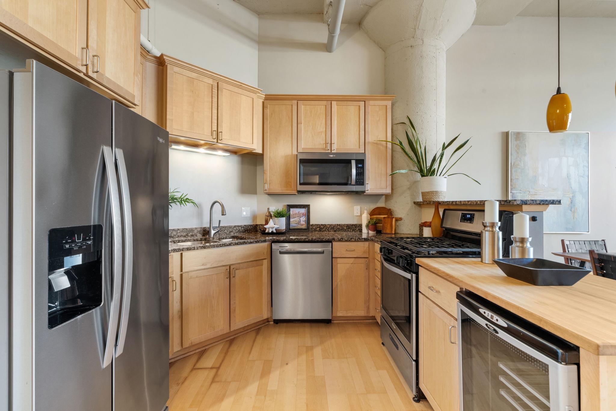 View of Residential at 1901 Hennepin Avenue #105, Minneapolis MN 55413, Minneapolis (3 of 26) - Mike Wilen | Minnesota Team Real Estate