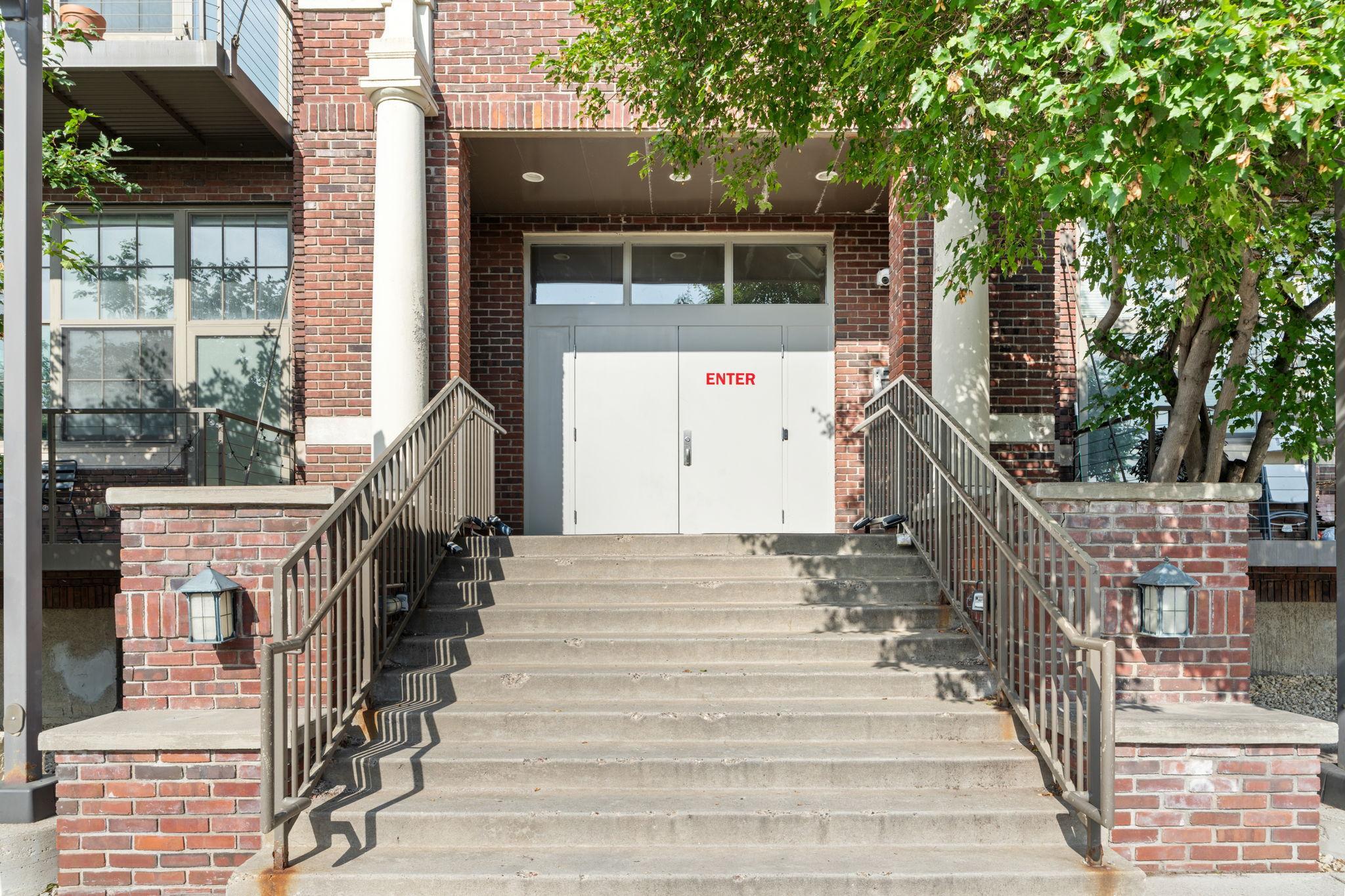 View of Residential at 1901 Hennepin Avenue #105, Minneapolis MN 55413, Minneapolis (24 of 26) - Mike Wilen | Minnesota Team Real Estate