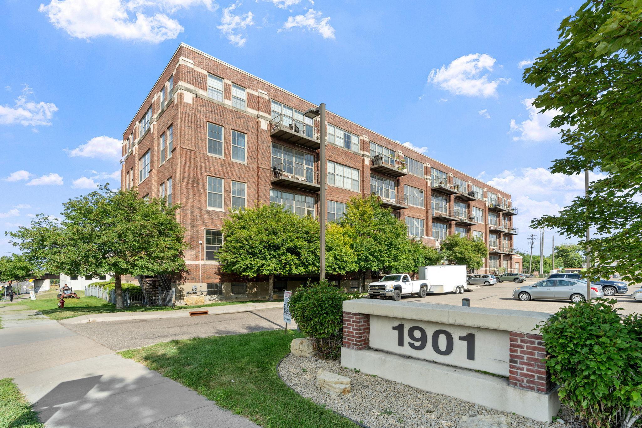 View of Residential at 1901 Hennepin Avenue #105, Minneapolis MN 55413, Minneapolis (26 of 26) - Mike Wilen | Minnesota Team Real Estate