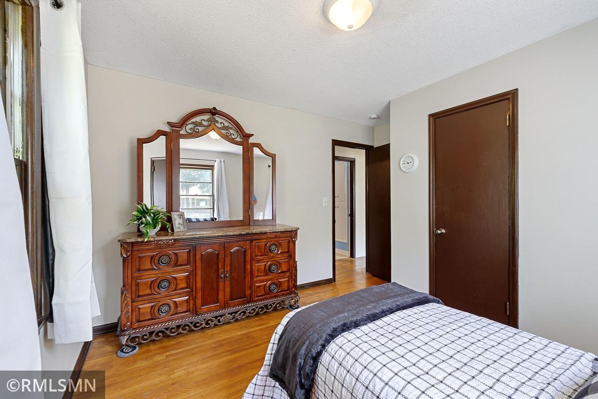 View of Residential at 4906 Logan Avenue, Minneapolis MN 55430, Minneapolis (9 of 25) - Mike Wilen | Minnesota Team Real Estate