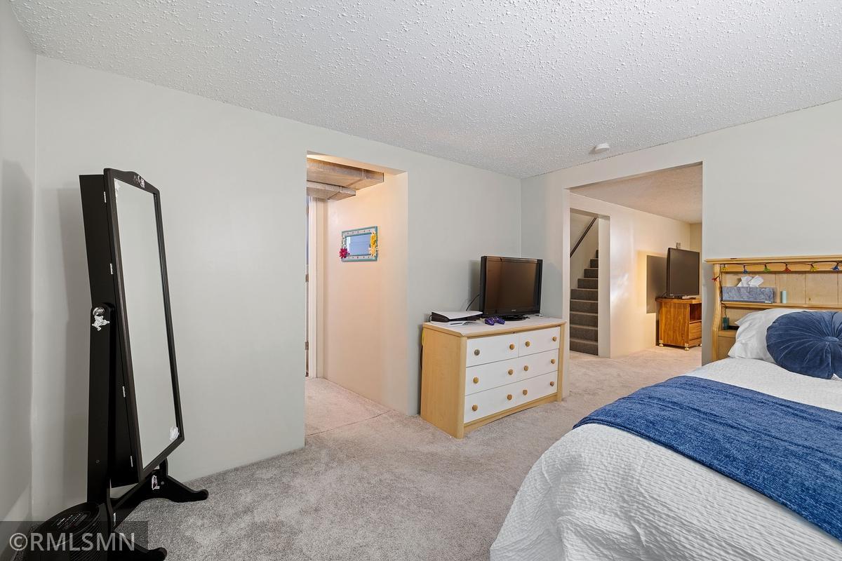 View of Residential at 4906 Logan Avenue, Minneapolis MN 55430, Minneapolis (18 of 25) - Mike Wilen | Minnesota Team Real Estate