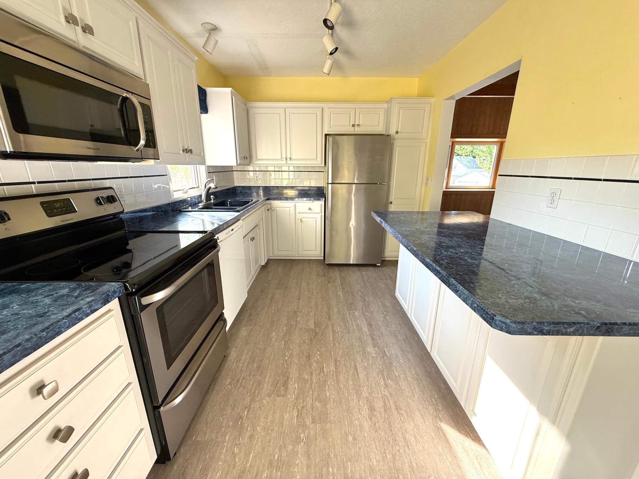View of Residential at 2762 Mcnair Drive, Robbinsdale MN 55422, Robbinsdale (10 of 23) - Mike Wilen | Minnesota Team Real Estate