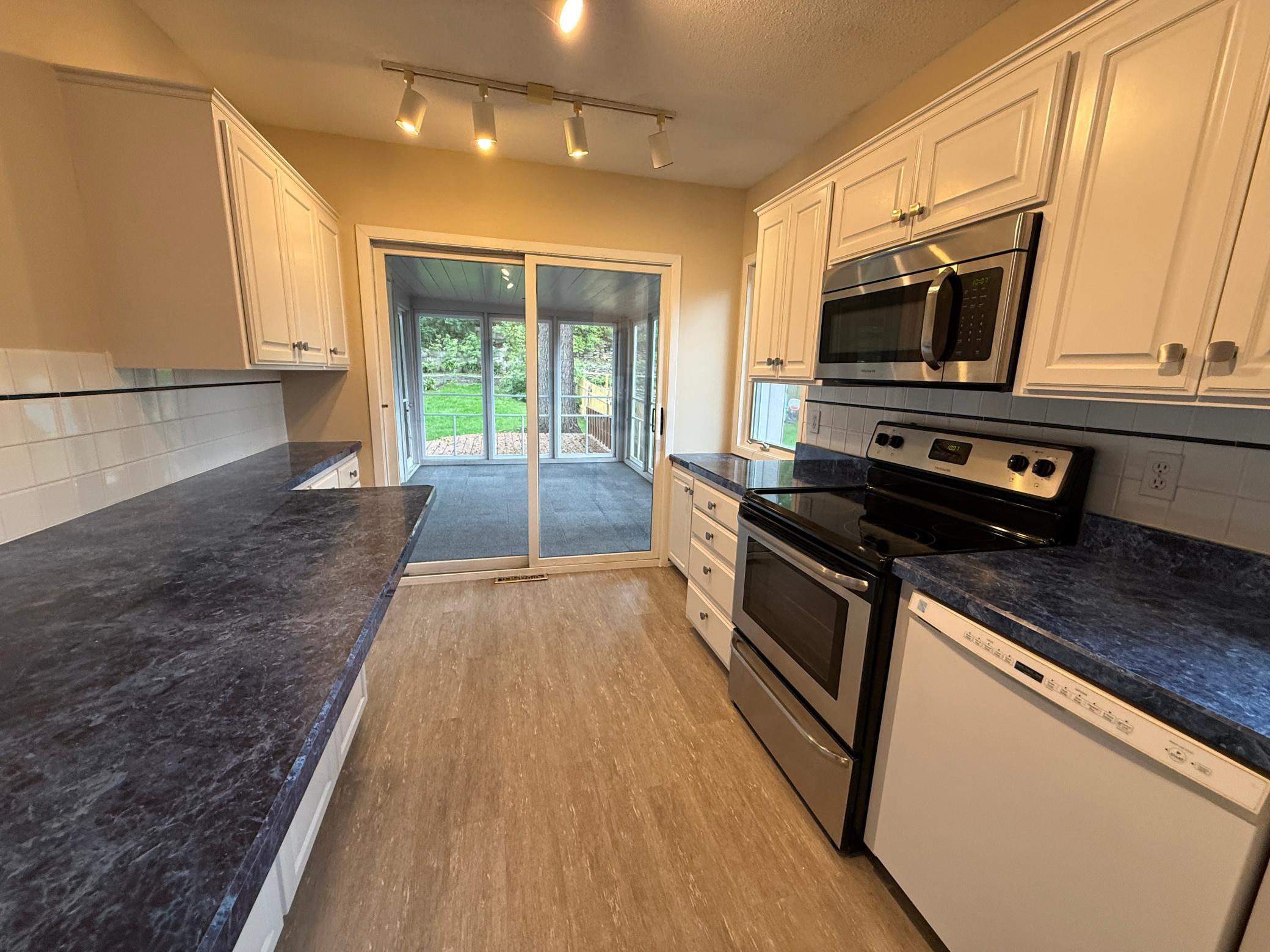View of Residential at 2762 Mcnair Drive, Robbinsdale MN 55422, Robbinsdale (8 of 28) - Mike Wilen | Minnesota Team Real Estate