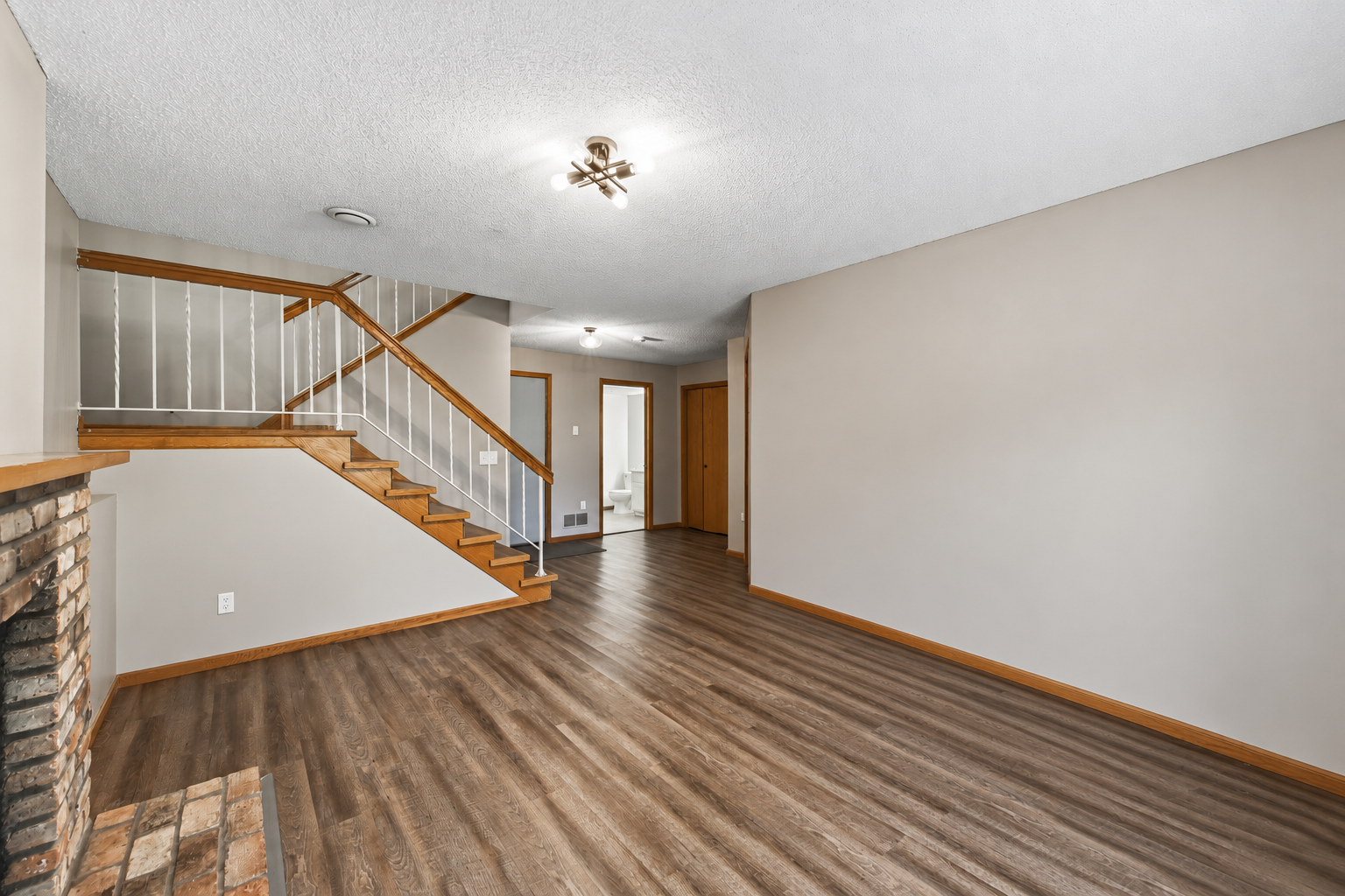 View of Residential at 6865 Romeo Road, Woodbury MN 55125, Woodbury (19 of 27) - Mike Wilen | Minnesota Team Real Estate