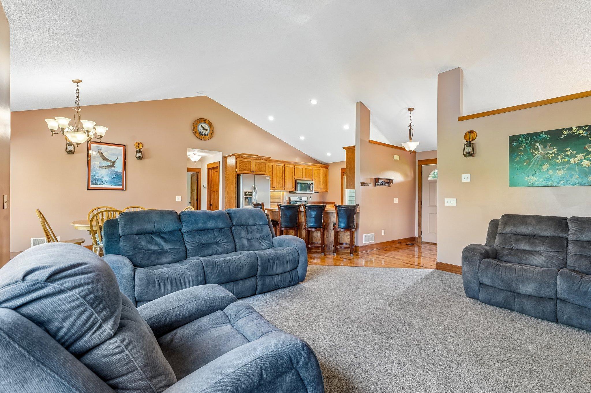 View of Residential at 22865 Zion Parkway, Oak Grove MN 55005, Oak Grove (10 of 61) - Mike Wilen | Minnesota Team Real Estate