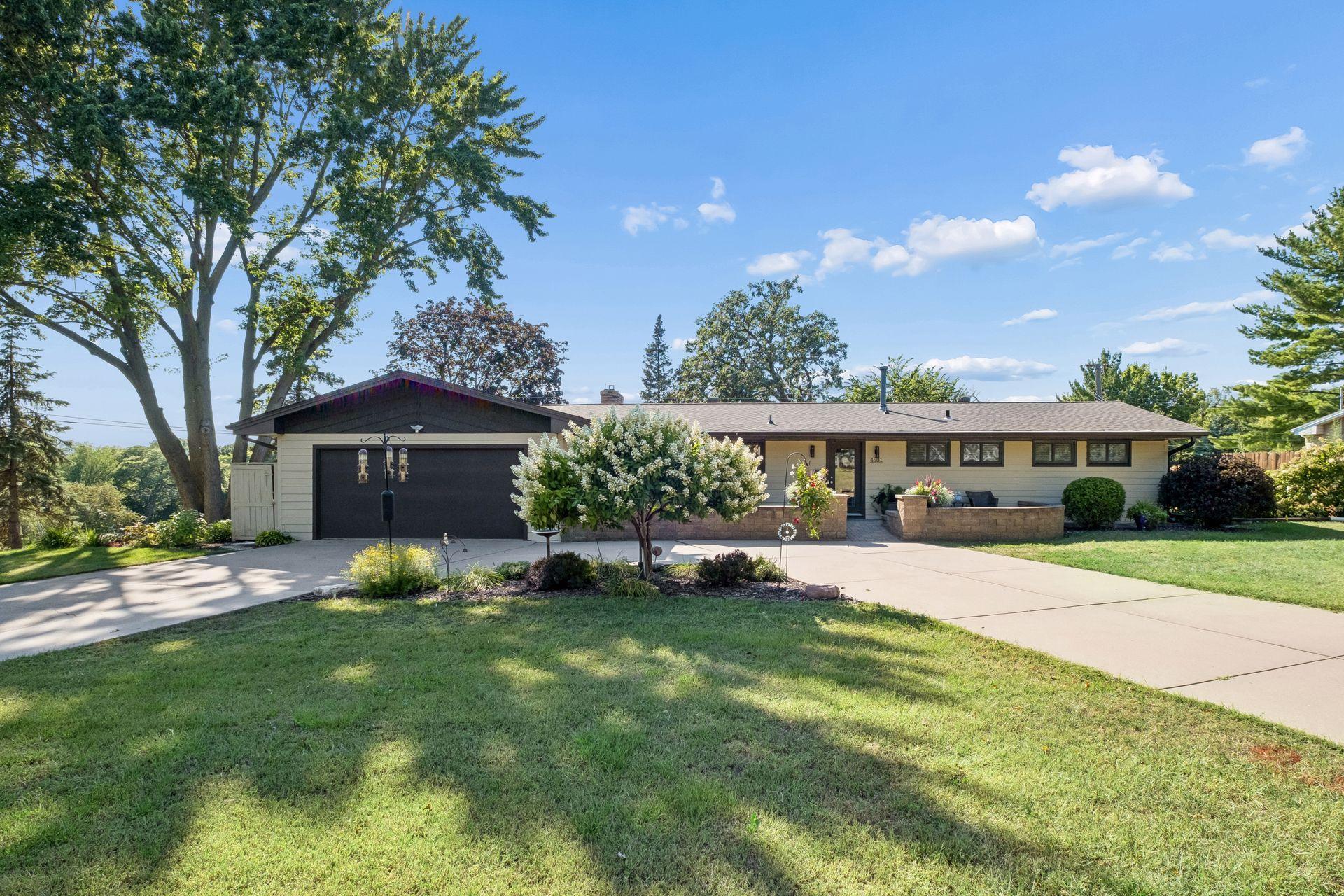 View of Residential at 4501 Terracewood Drive, Bloomington MN 55437, Bloomington (4 of 44) - Mike Wilen | Minnesota Team Real Estate