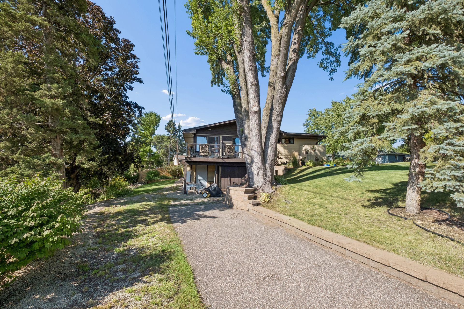 View of Residential at 4501 Terracewood Drive, Bloomington MN 55437, Bloomington (38 of 44) - Mike Wilen | Minnesota Team Real Estate