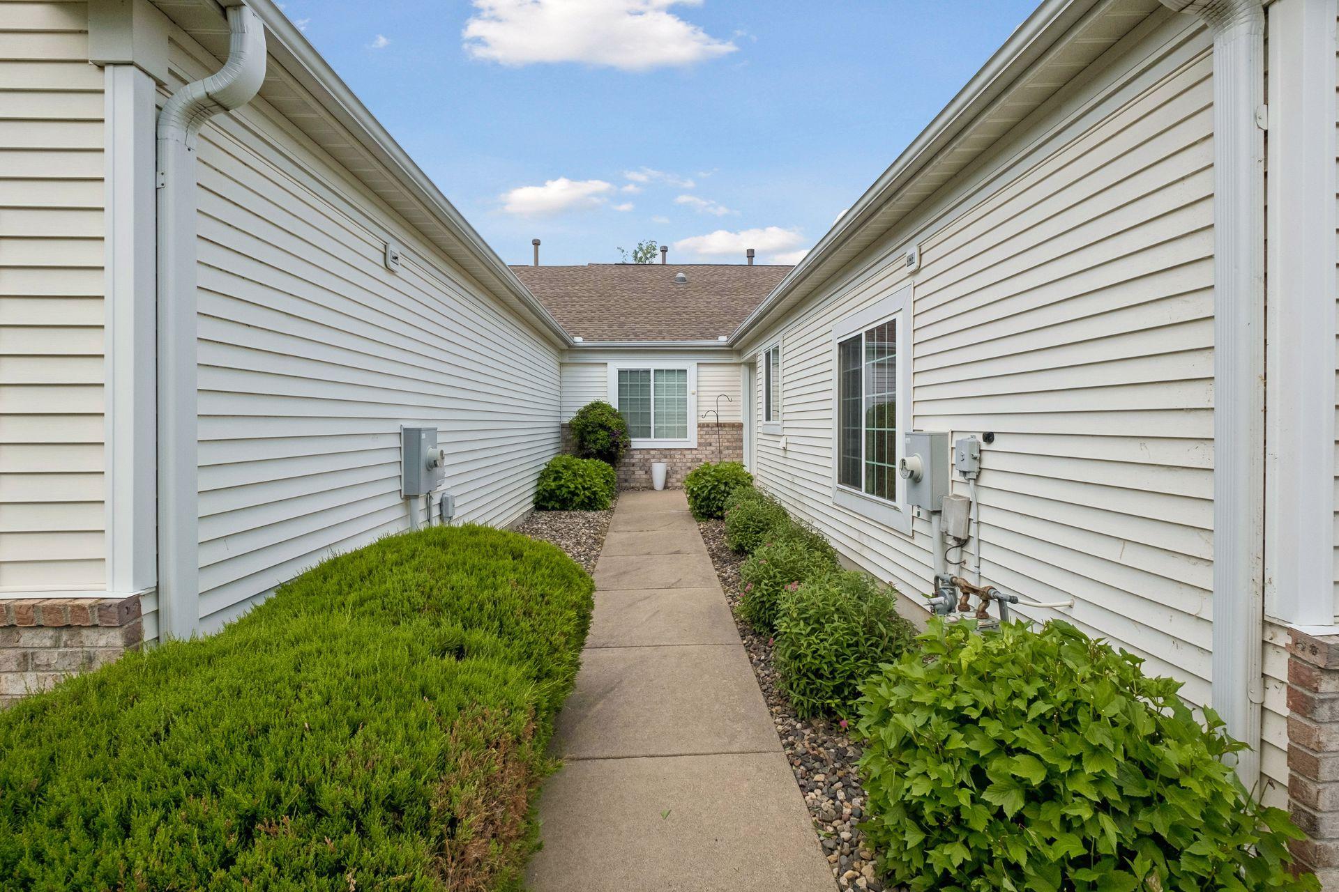 View of Residential at 18716 Kalmar Court, Lakeville MN 55044, Lakeville (3 of 38) - Mike Wilen | Minnesota Team Real Estate