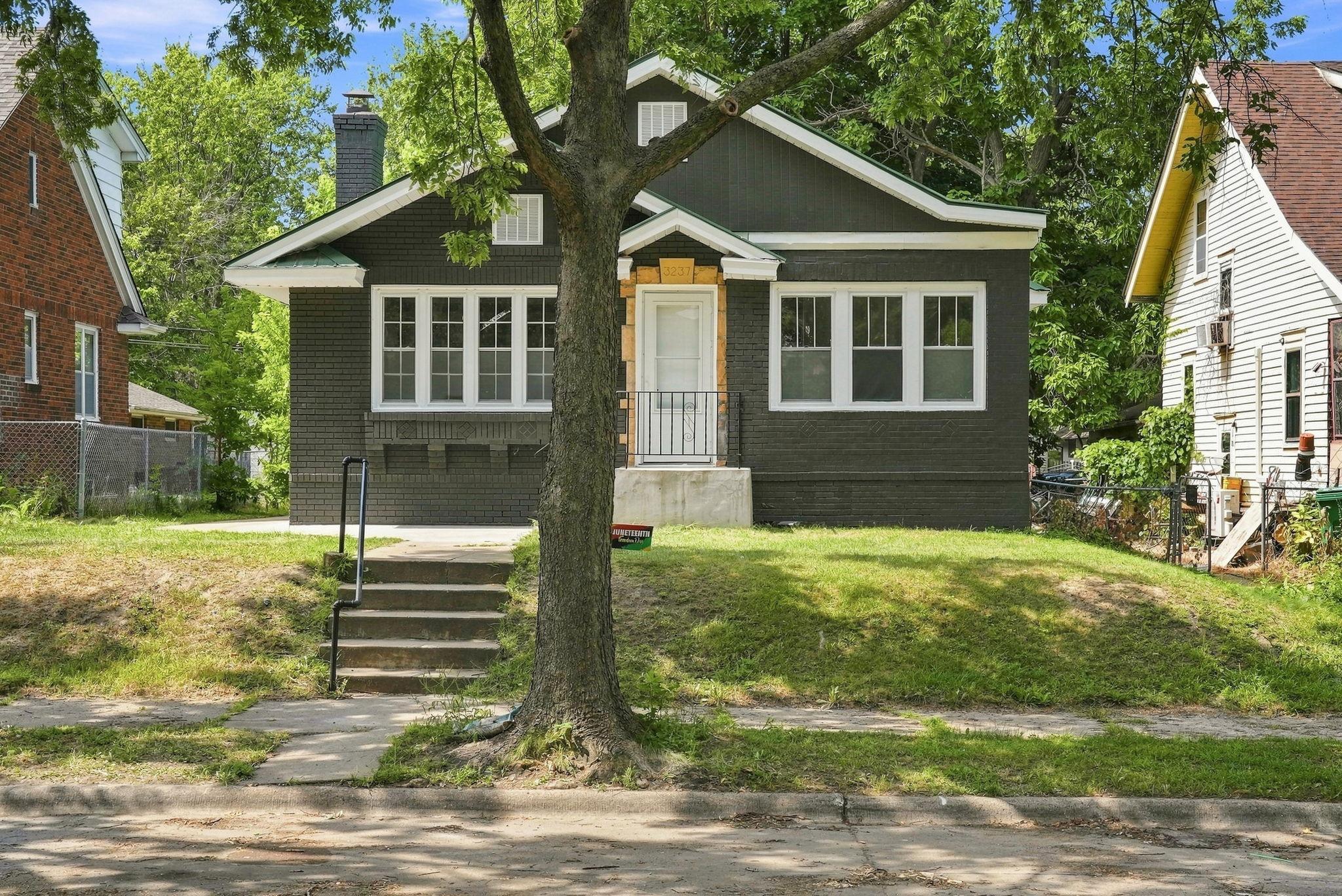 View of Residential at 3237 Sheridan Avenue, Minneapolis MN 55412, Minneapolis (2 of 51) - Mike Wilen | Minnesota Team Real Estate