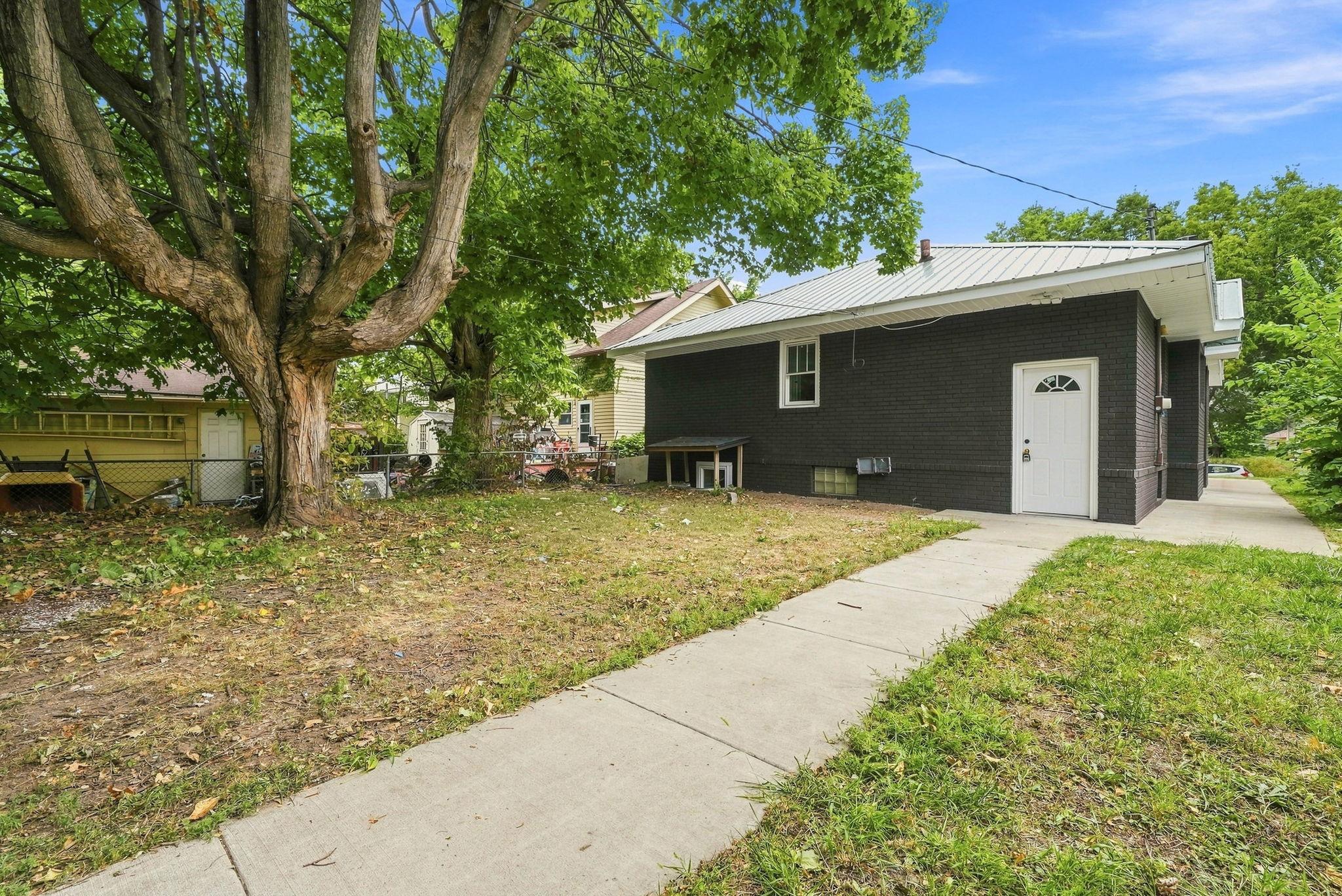 View of Residential at 3237 Sheridan Avenue, Minneapolis MN 55412, Minneapolis (31 of 51) - Mike Wilen | Minnesota Team Real Estate