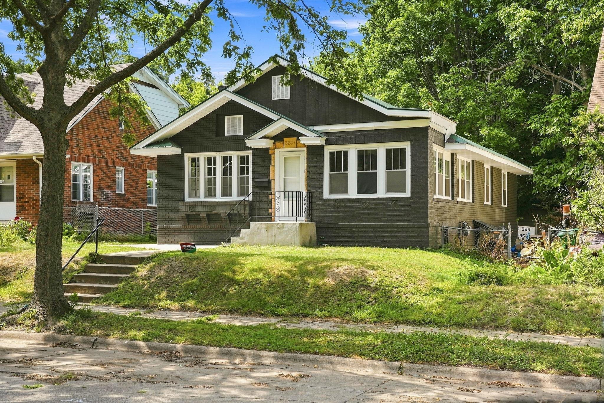 View of Residential at 3237 Sheridan Avenue, Minneapolis MN 55412, Minneapolis (49 of 51) - Mike Wilen | Minnesota Team Real Estate