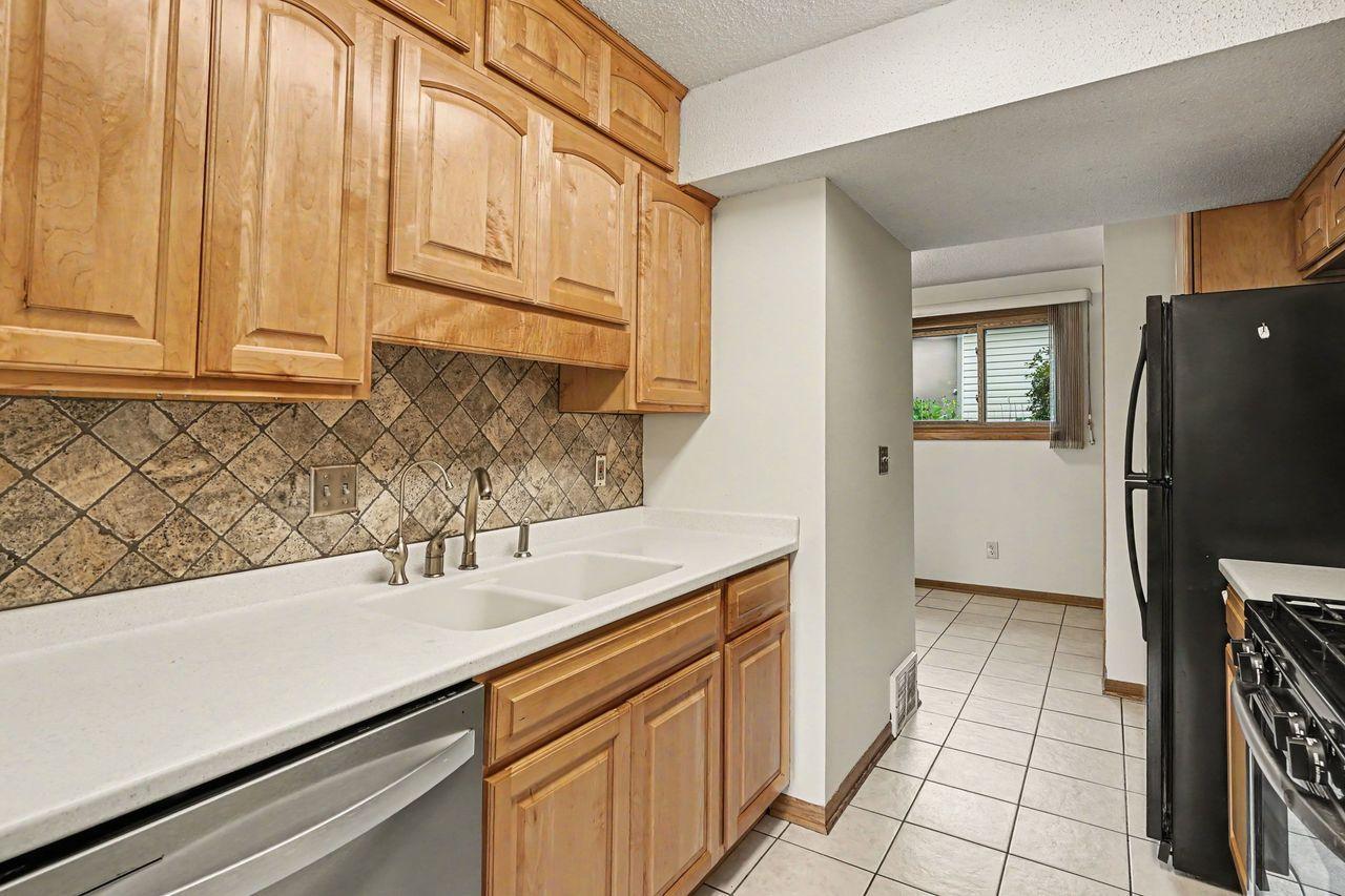View of Residential at 181 River Woods Lane, Burnsville MN 55337, Burnsville (9 of 26) - Mike Wilen | Minnesota Team Real Estate