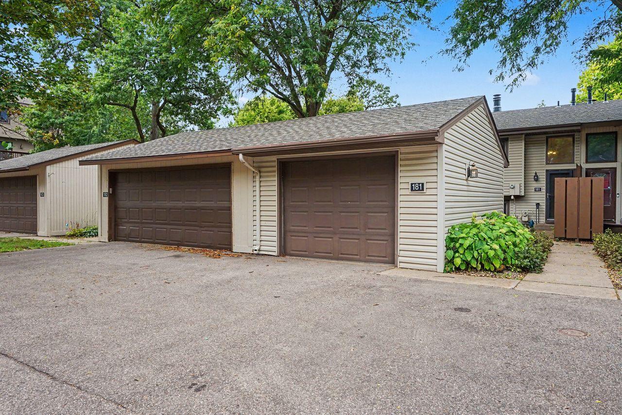 View of Residential at 181 River Woods Lane, Burnsville MN 55337, Burnsville (2 of 26) - Mike Wilen | Minnesota Team Real Estate