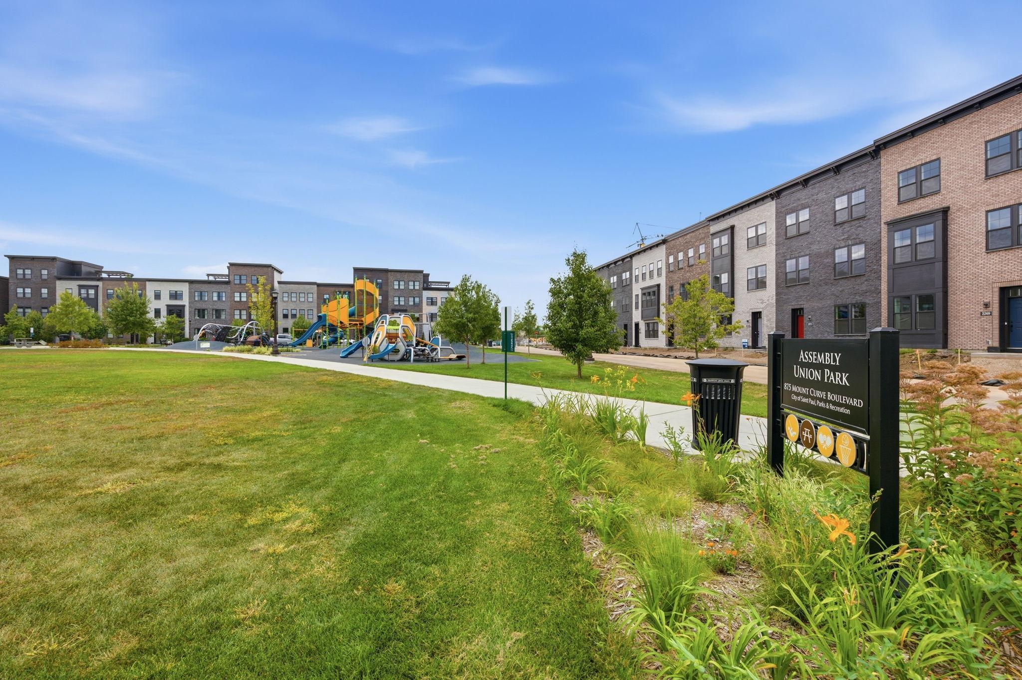 View of Residential at 870 Mount Curve Boulevard #G, Saint Paul MN 55116, Saint Paul (37 of 40) - Mike Wilen | Minnesota Team Real Estate