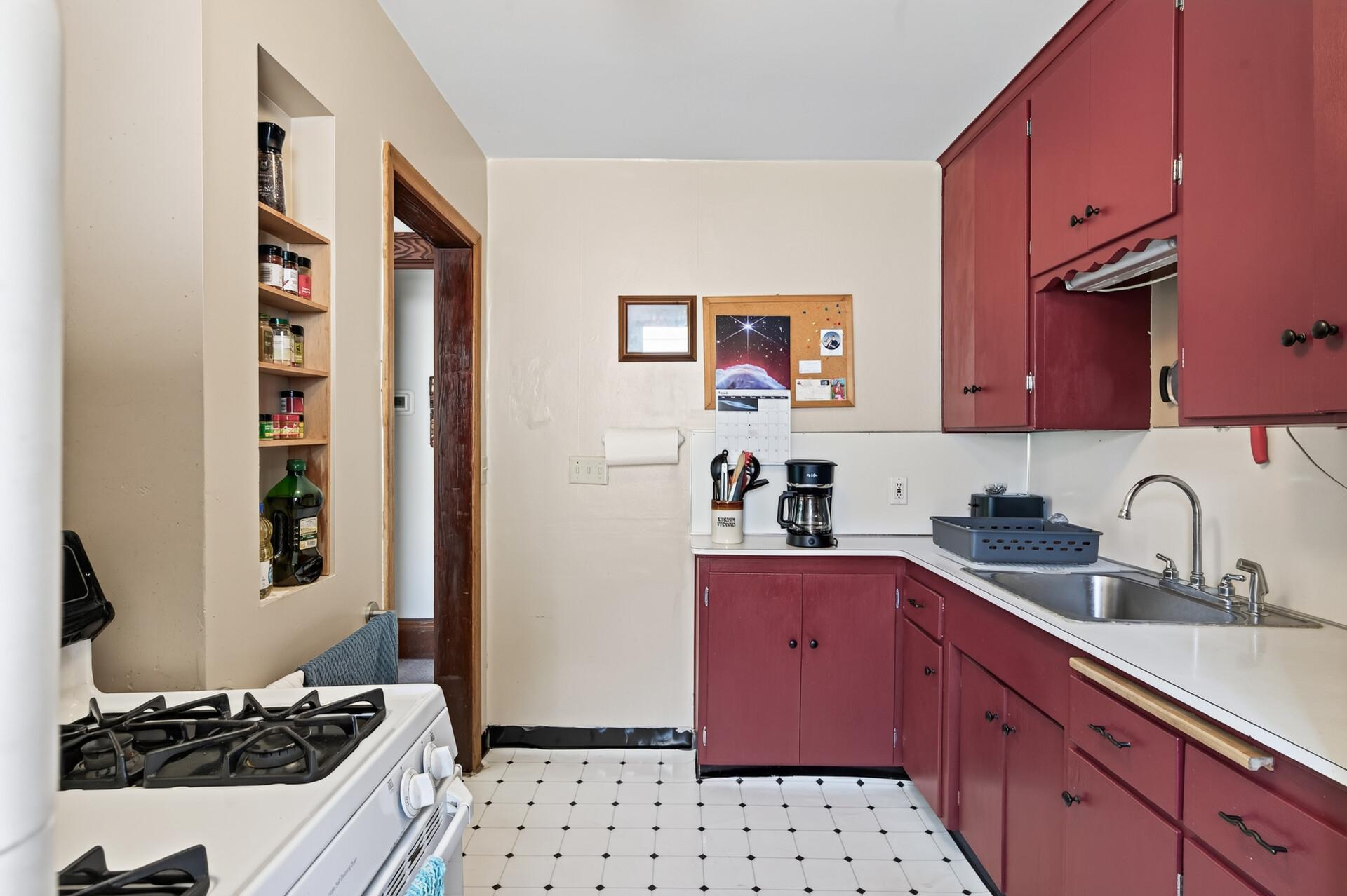 View of Residential at 287 Duke Street, Saint Paul MN 55102, Saint Paul (16 of 30) - Mike Wilen | Minnesota Team Real Estate