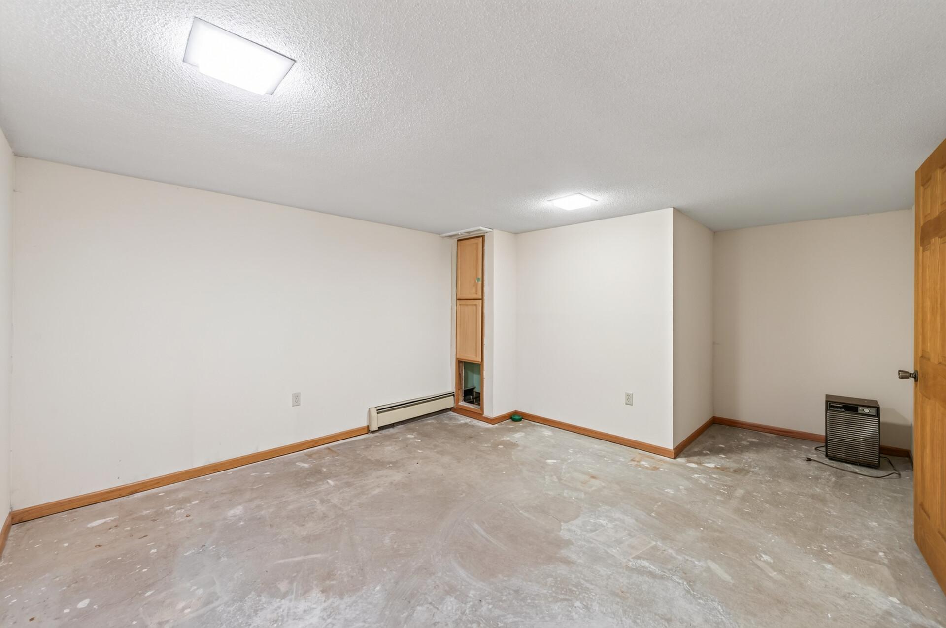 View of Residential at 38954 10th Avenue, North Branch MN 55056, North Branch (22 of 28) - Mike Wilen | Minnesota Team Real Estate