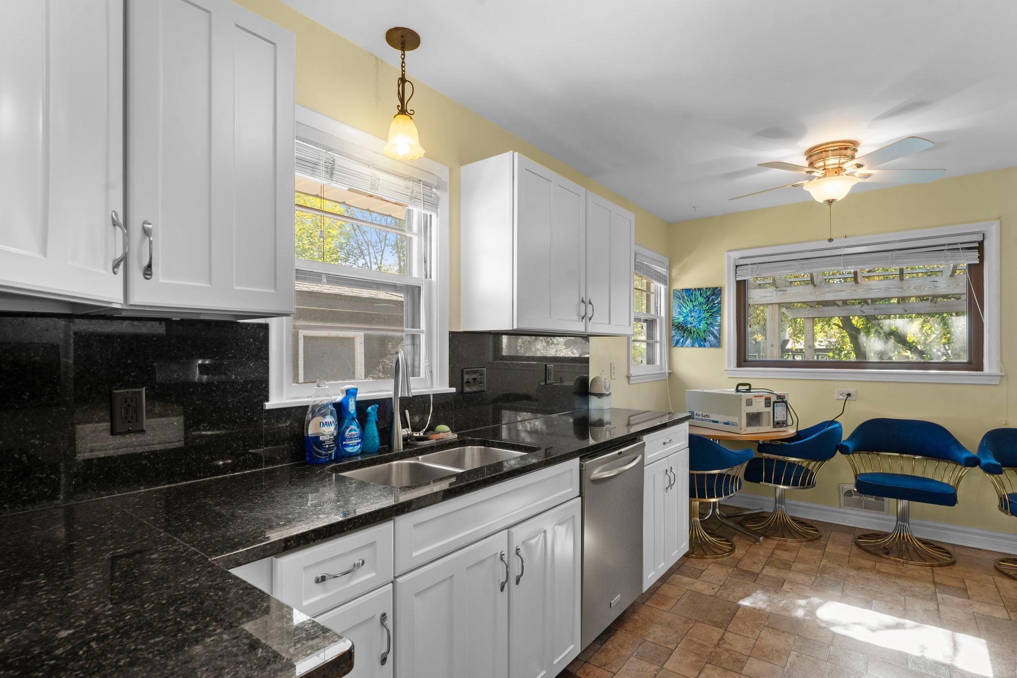 View of Residential at 806 89th Avenue, Blaine MN 55434, Blaine (5 of 12) - Mike Wilen | Minnesota Team Real Estate