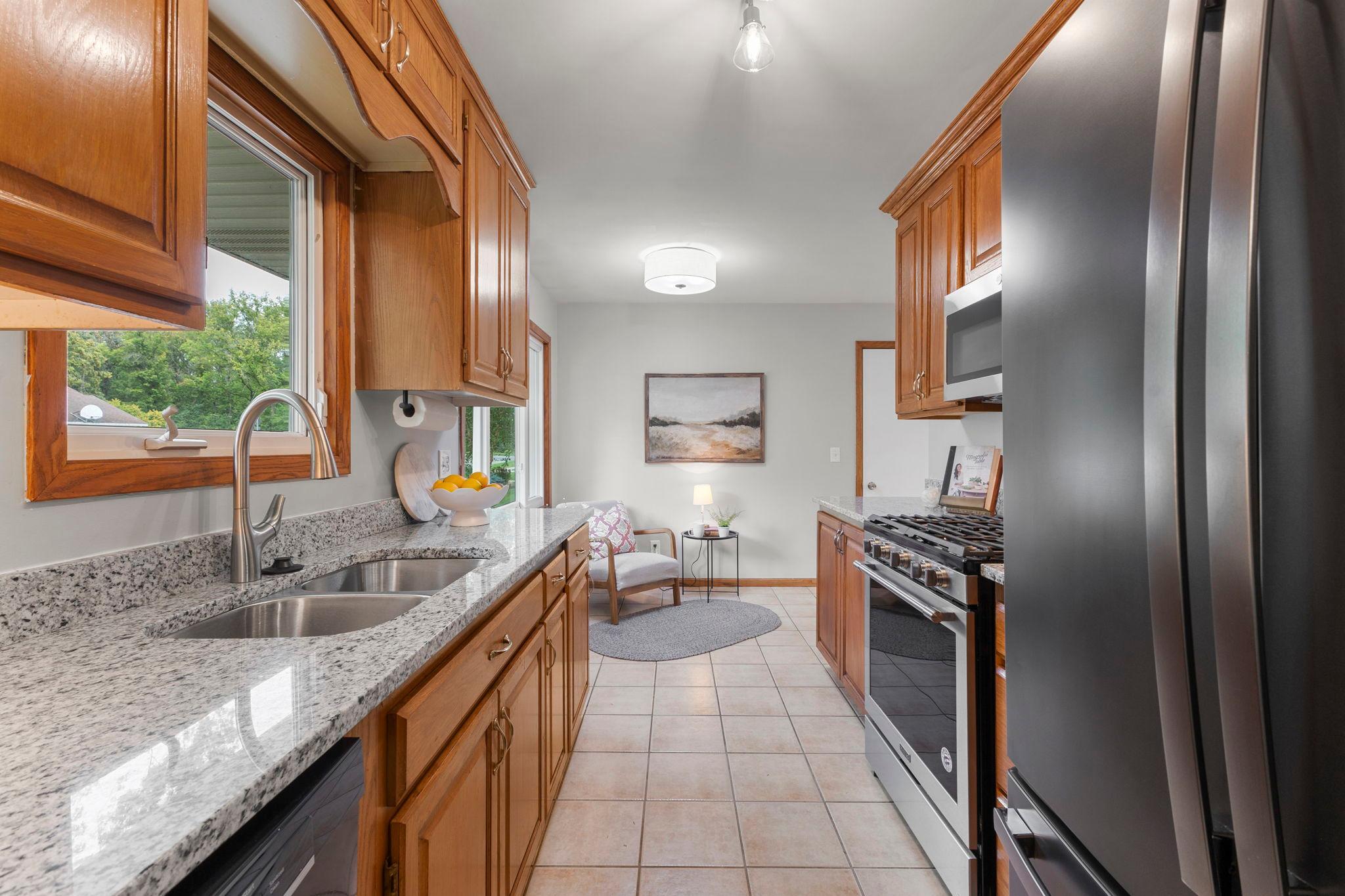 View of Residential at 13471 Eveleth Way, Apple Valley MN 55124, Apple Valley (14 of 45) - Mike Wilen | Minnesota Team Real Estate