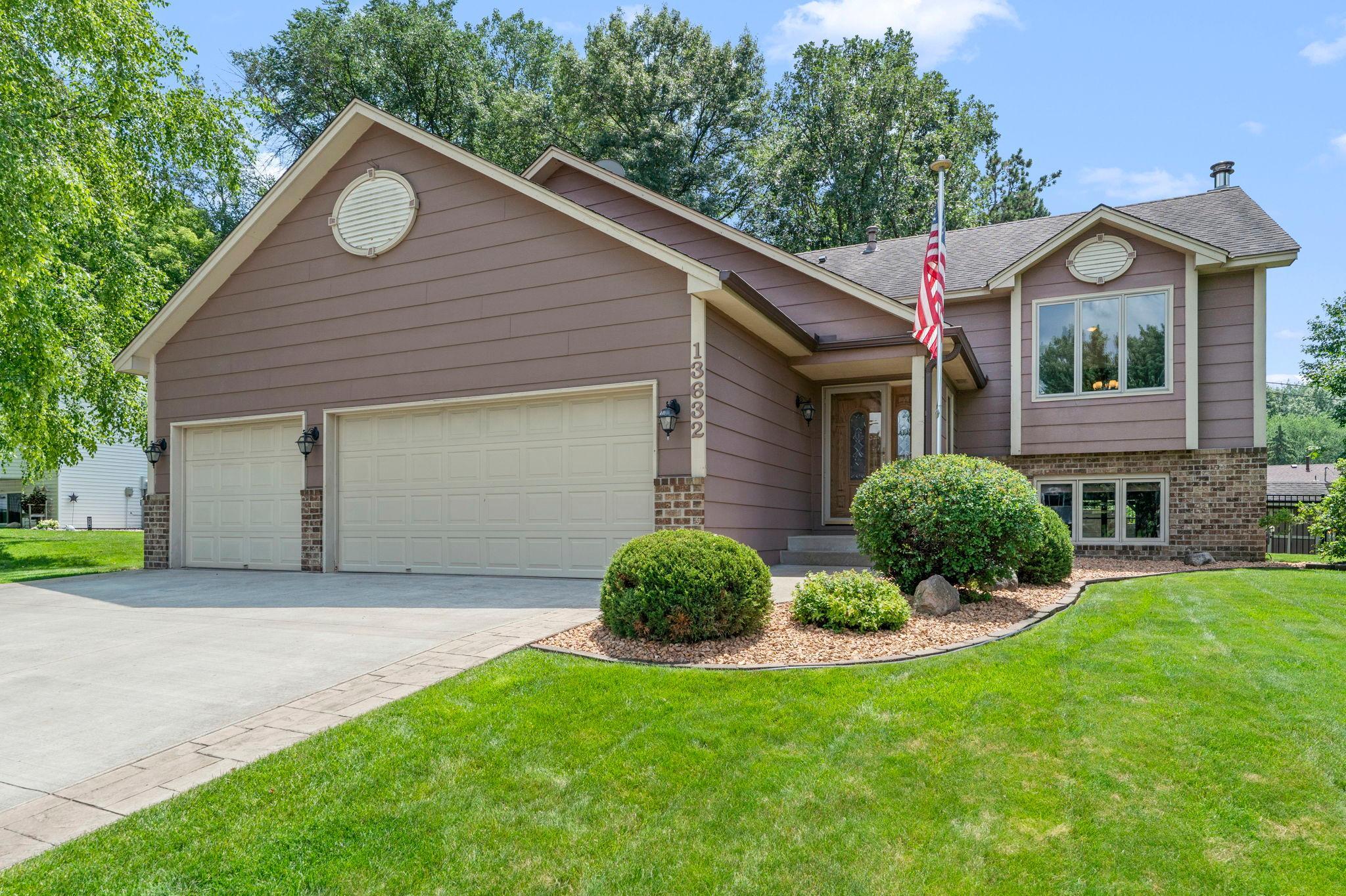 View of Residential at 13632 Bryant Place, Burnsville MN 55337, Burnsville (3 of 28) - Mike Wilen | Minnesota Team Real Estate