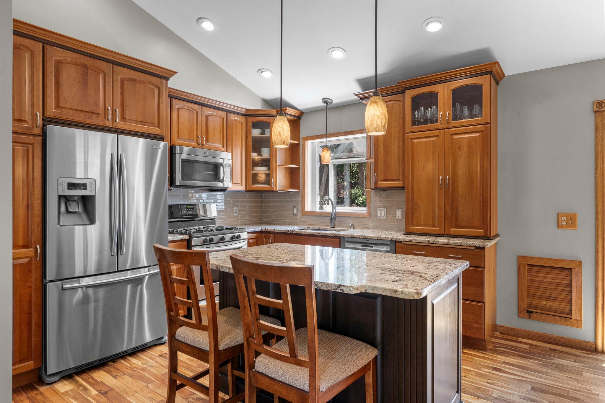 View of Residential at 13632 Bryant Place, Burnsville MN 55337, Burnsville (4 of 28) - Mike Wilen | Minnesota Team Real Estate
