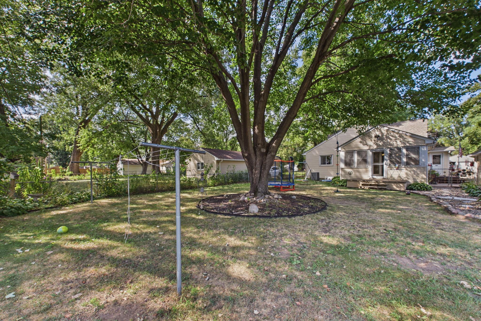View of Residential at 1474 Burke Avenue, Maplewood MN 55109, Maplewood (18 of 19) - Mike Wilen | Minnesota Team Real Estate