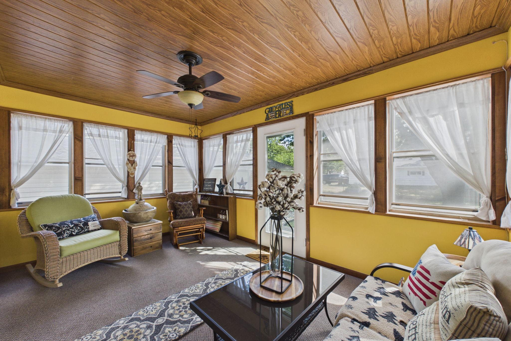View of Residential at 1474 Burke Avenue, Maplewood MN 55109, Maplewood (12 of 19) - Mike Wilen | Minnesota Team Real Estate