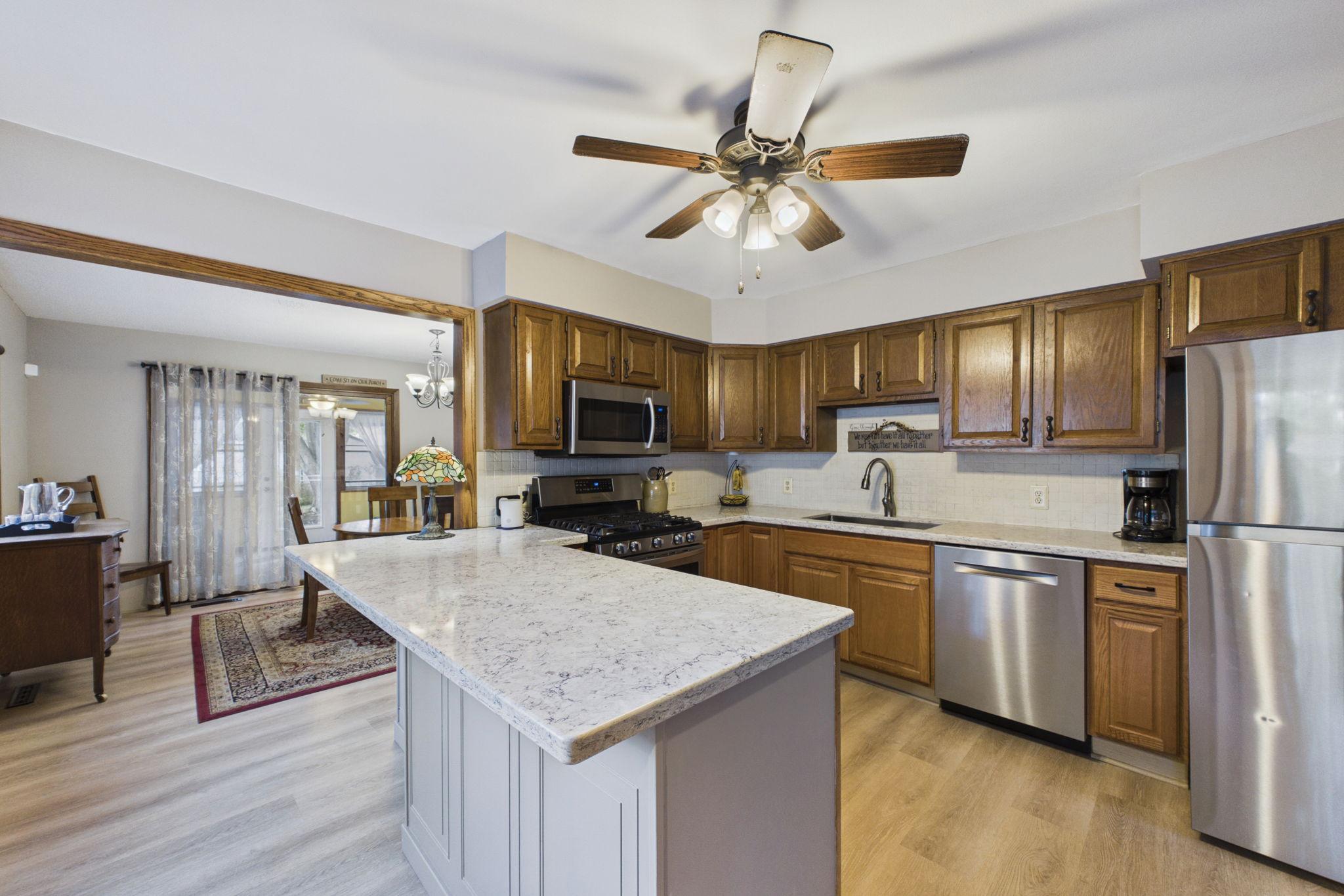 View of Residential at 1474 Burke Avenue, Maplewood MN 55109, Maplewood (6 of 19) - Mike Wilen | Minnesota Team Real Estate