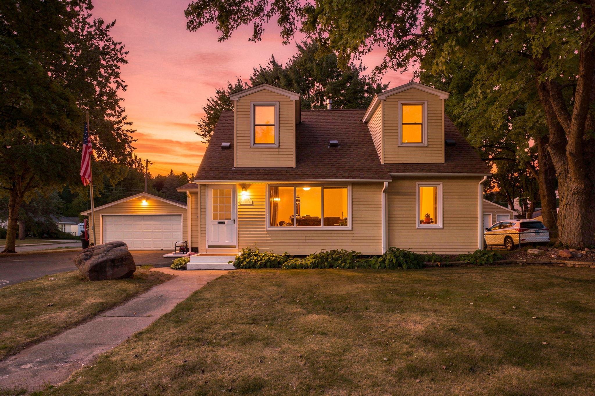 View of Single Family at 1474 Burke Avenue, Maplewood - Mike Wilen | Minnesota Team Real Estate
