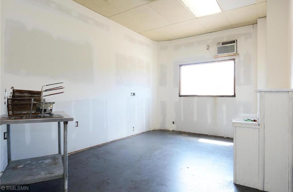 View of Commercial Sale at 1047 Hudson Road, Saint Paul MN 55106, Saint Paul (20 of 33) - Mike Wilen | Minnesota Team Real Estate