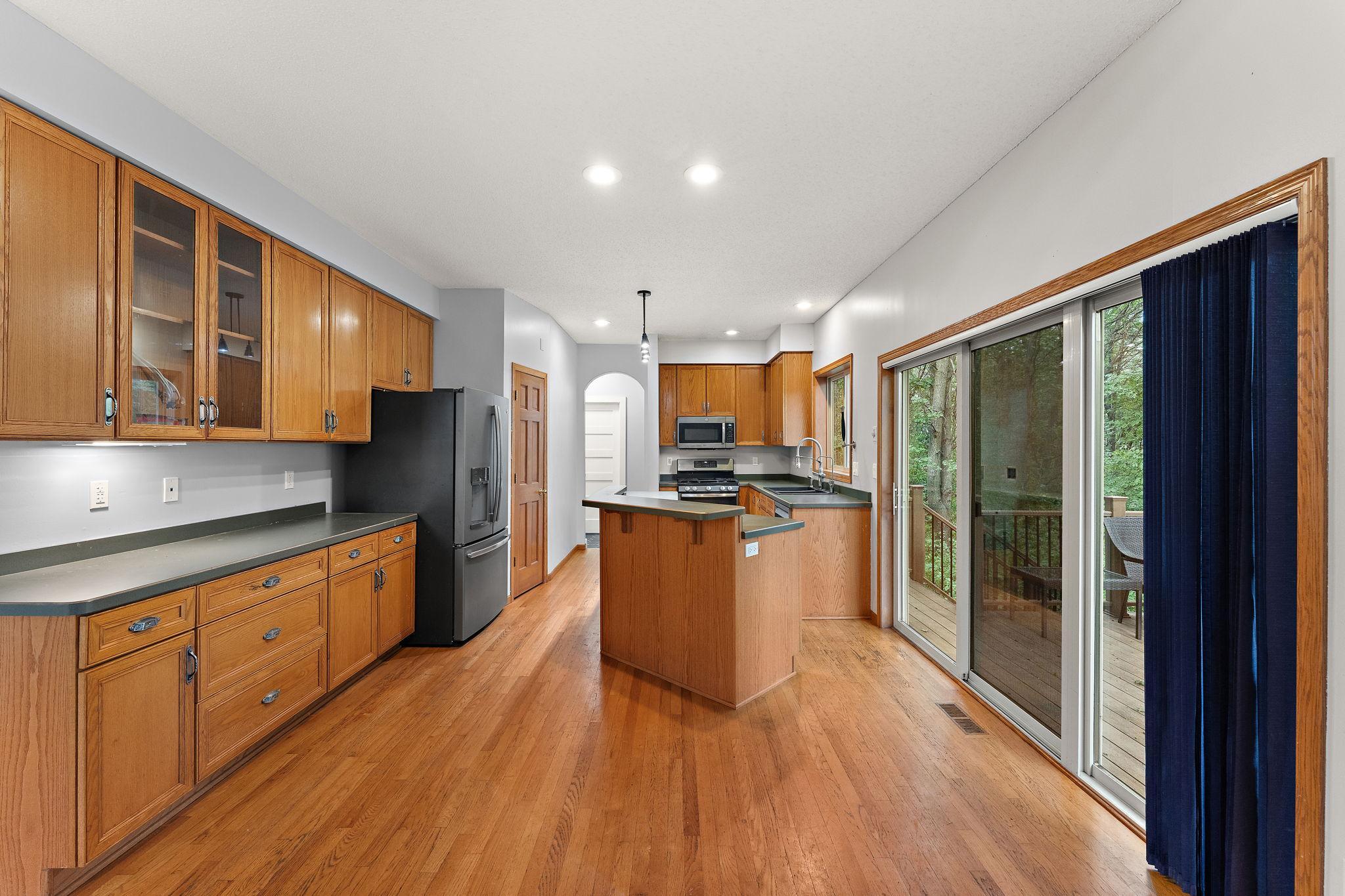 View of Residential at 2554 Haller Lane, Maplewood MN 55119, Maplewood (14 of 43) - Mike Wilen | Minnesota Team Real Estate
