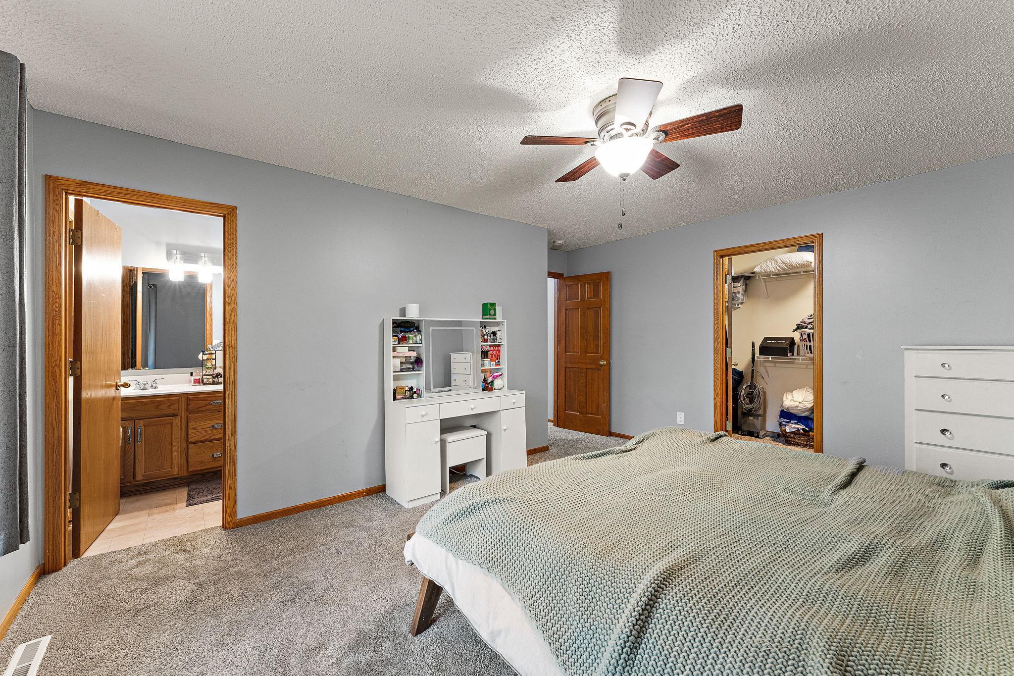View of Residential at 2554 Haller Lane, Maplewood MN 55119, Maplewood (16 of 43) - Mike Wilen | Minnesota Team Real Estate