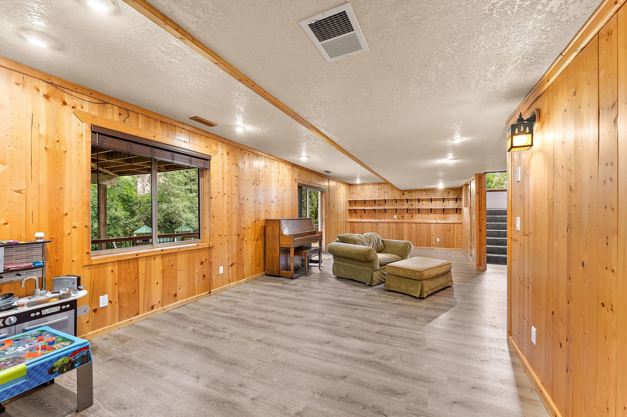 View of Residential at 2554 Haller Lane, Maplewood MN 55119, Maplewood (30 of 43) - Mike Wilen | Minnesota Team Real Estate