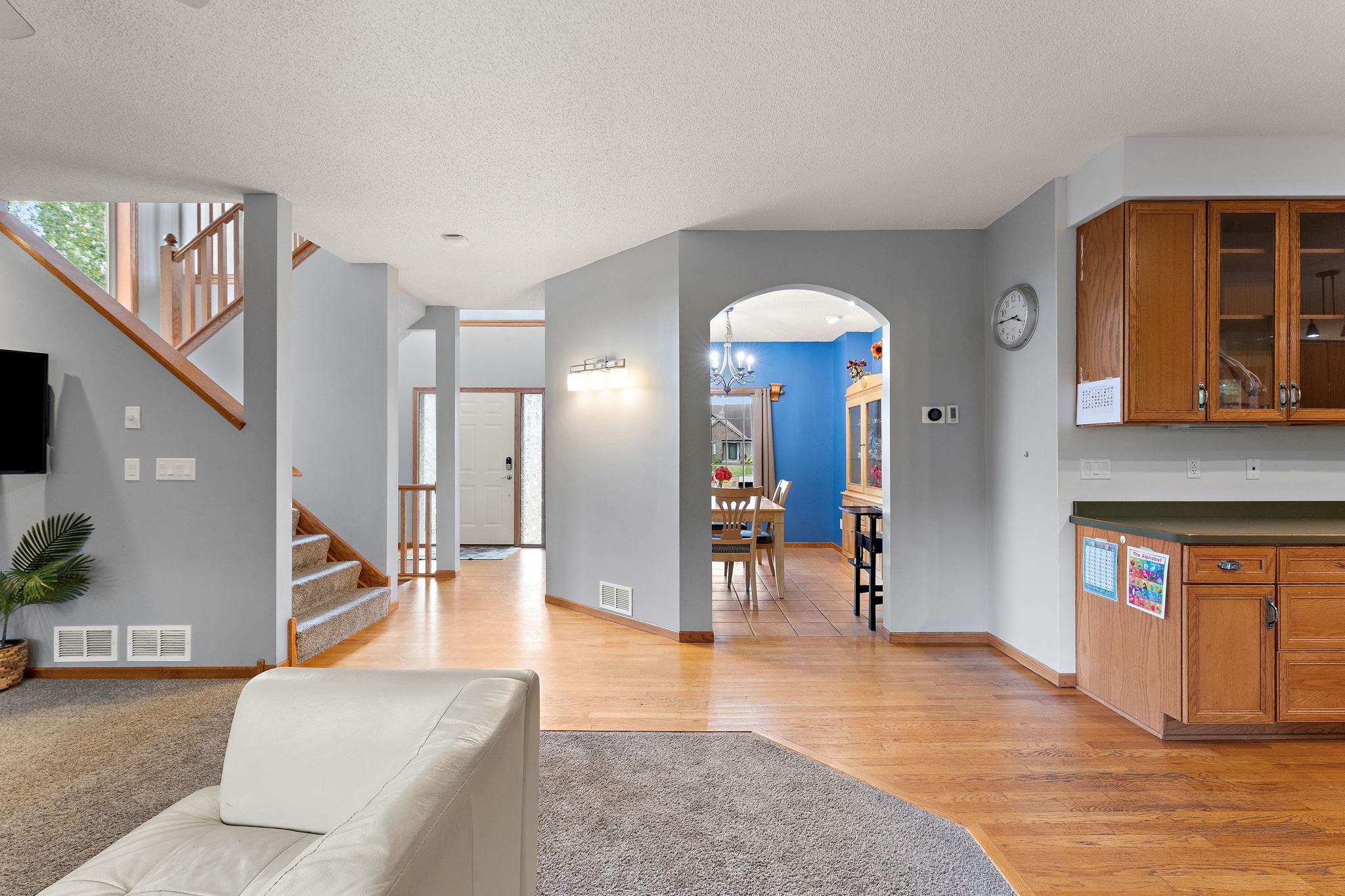 View of Residential at 2554 Haller Lane, Maplewood MN 55119, Maplewood (6 of 43) - Mike Wilen | Minnesota Team Real Estate