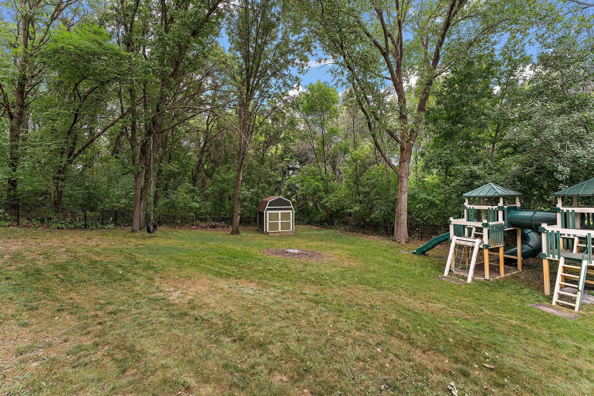 View of Residential at 2554 Haller Lane, Maplewood MN 55119, Maplewood (39 of 43) - Mike Wilen | Minnesota Team Real Estate