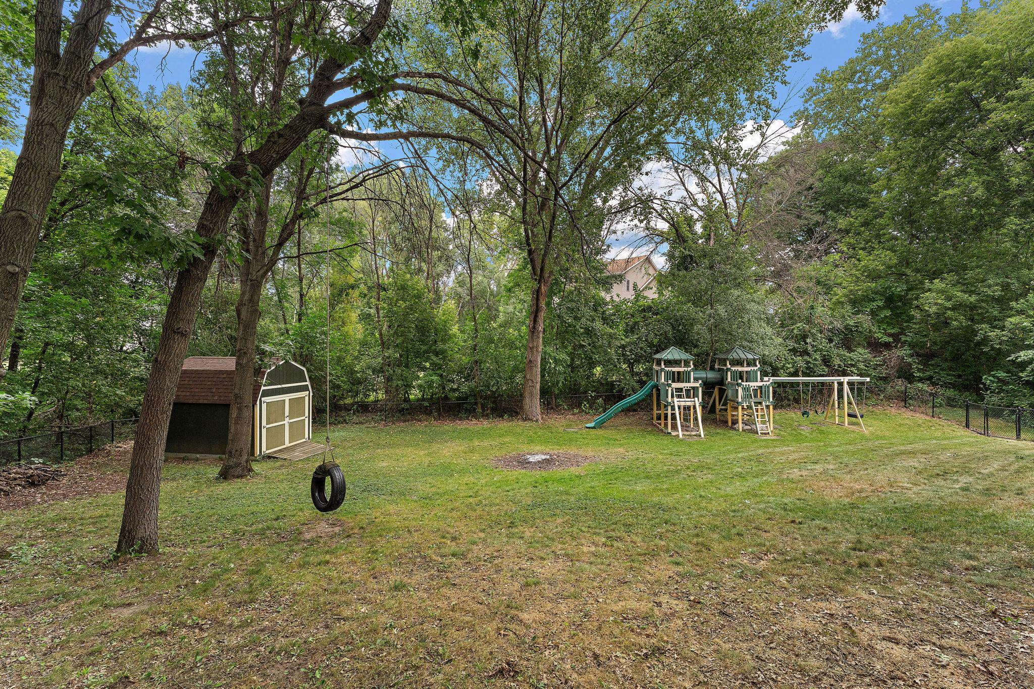 View of Residential at 2554 Haller Lane, Maplewood MN 55119, Maplewood (41 of 43) - Mike Wilen | Minnesota Team Real Estate