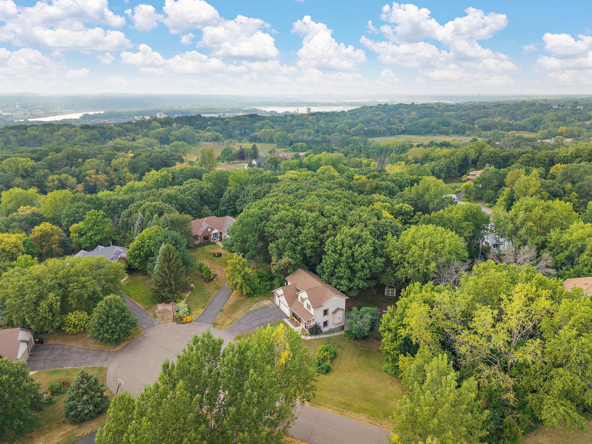 View of Residential at 2554 Haller Lane, Maplewood MN 55119, Maplewood (34 of 43) - Mike Wilen | Minnesota Team Real Estate