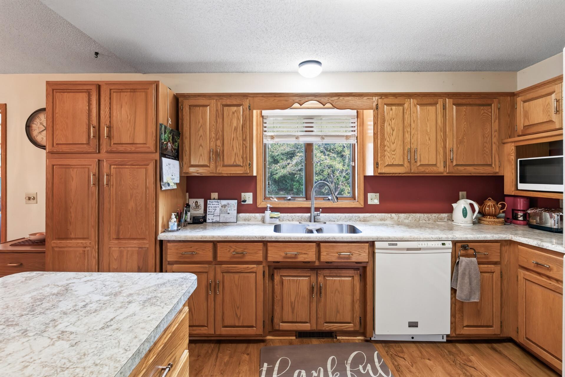 View of Residential at 3212 Sunset Lake Drive, Burnsville MN 55337, Burnsville (9 of 31) - Mike Wilen | Minnesota Team Real Estate