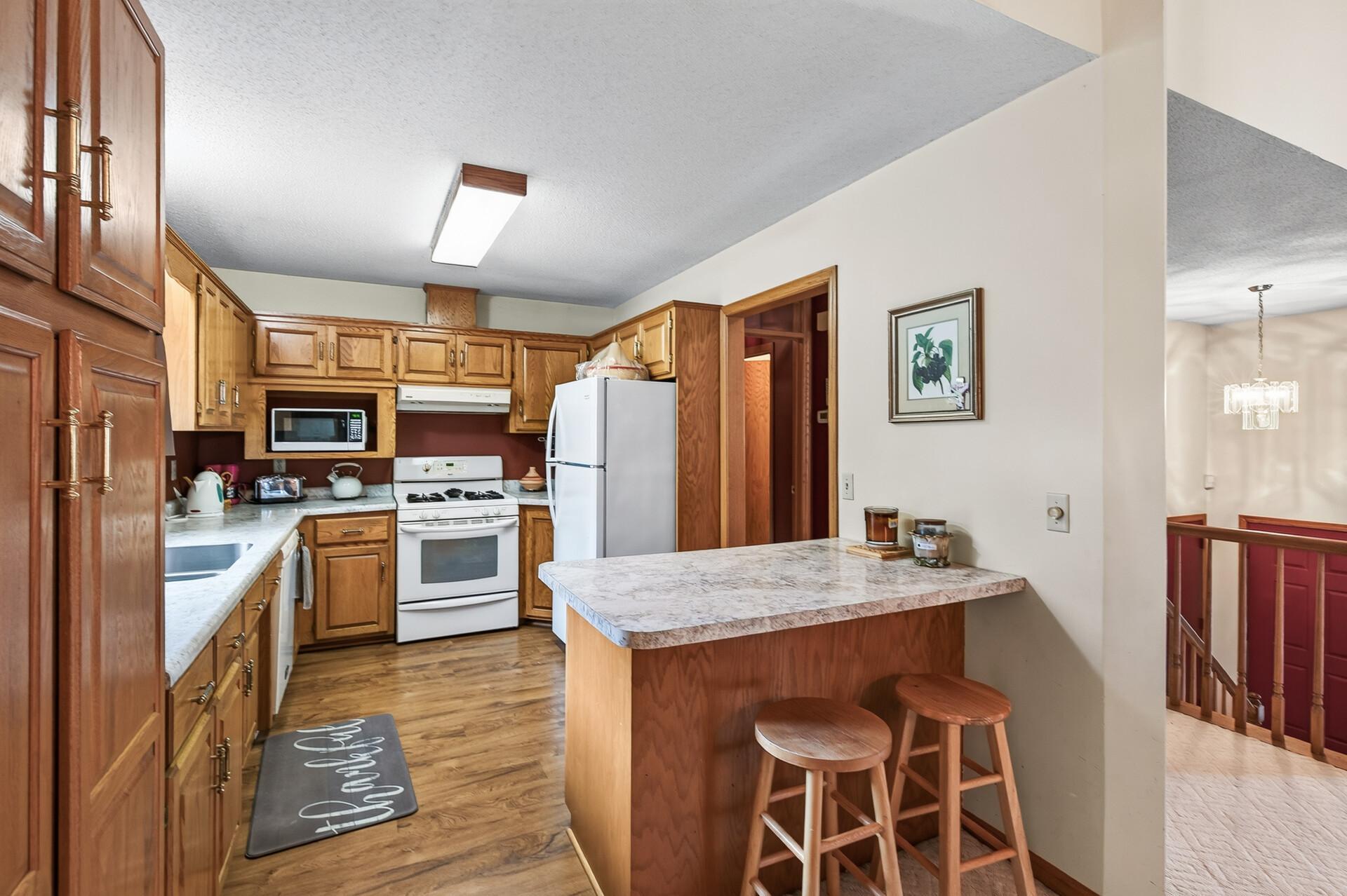 View of Residential at 3212 Sunset Lake Drive, Burnsville MN 55337, Burnsville (8 of 31) - Mike Wilen | Minnesota Team Real Estate