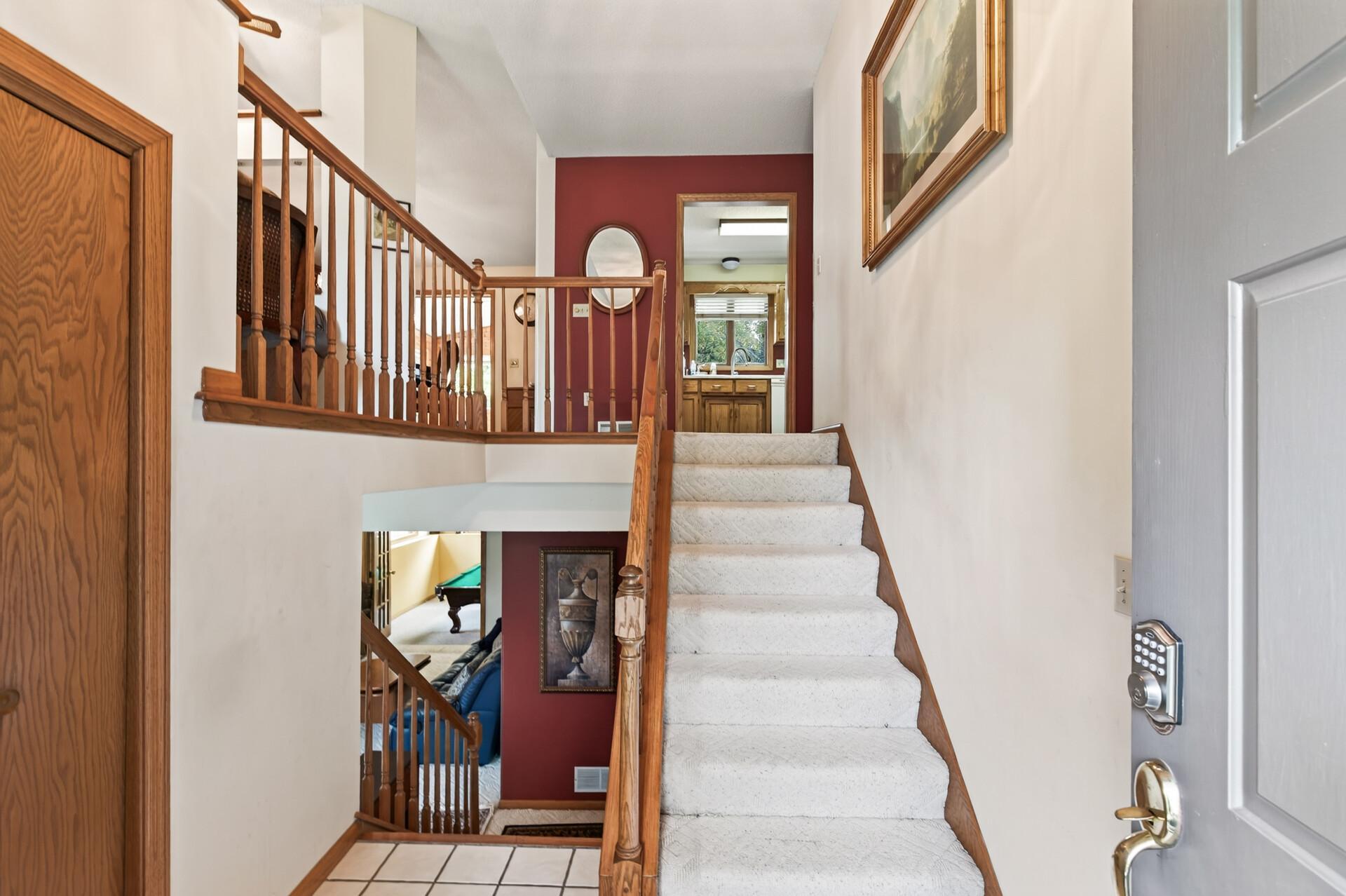 View of Residential at 3212 Sunset Lake Drive, Burnsville MN 55337, Burnsville (3 of 31) - Mike Wilen | Minnesota Team Real Estate