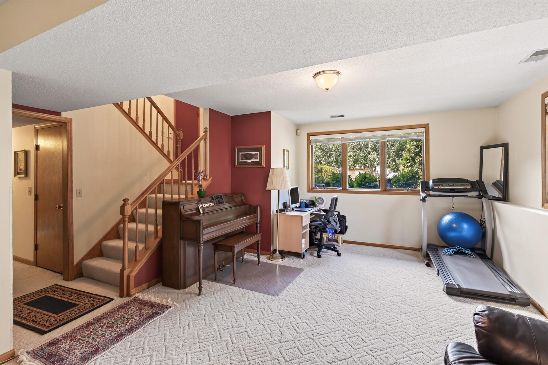 View of Residential at 3212 Sunset Lake Drive, Burnsville MN 55337, Burnsville (23 of 31) - Mike Wilen | Minnesota Team Real Estate